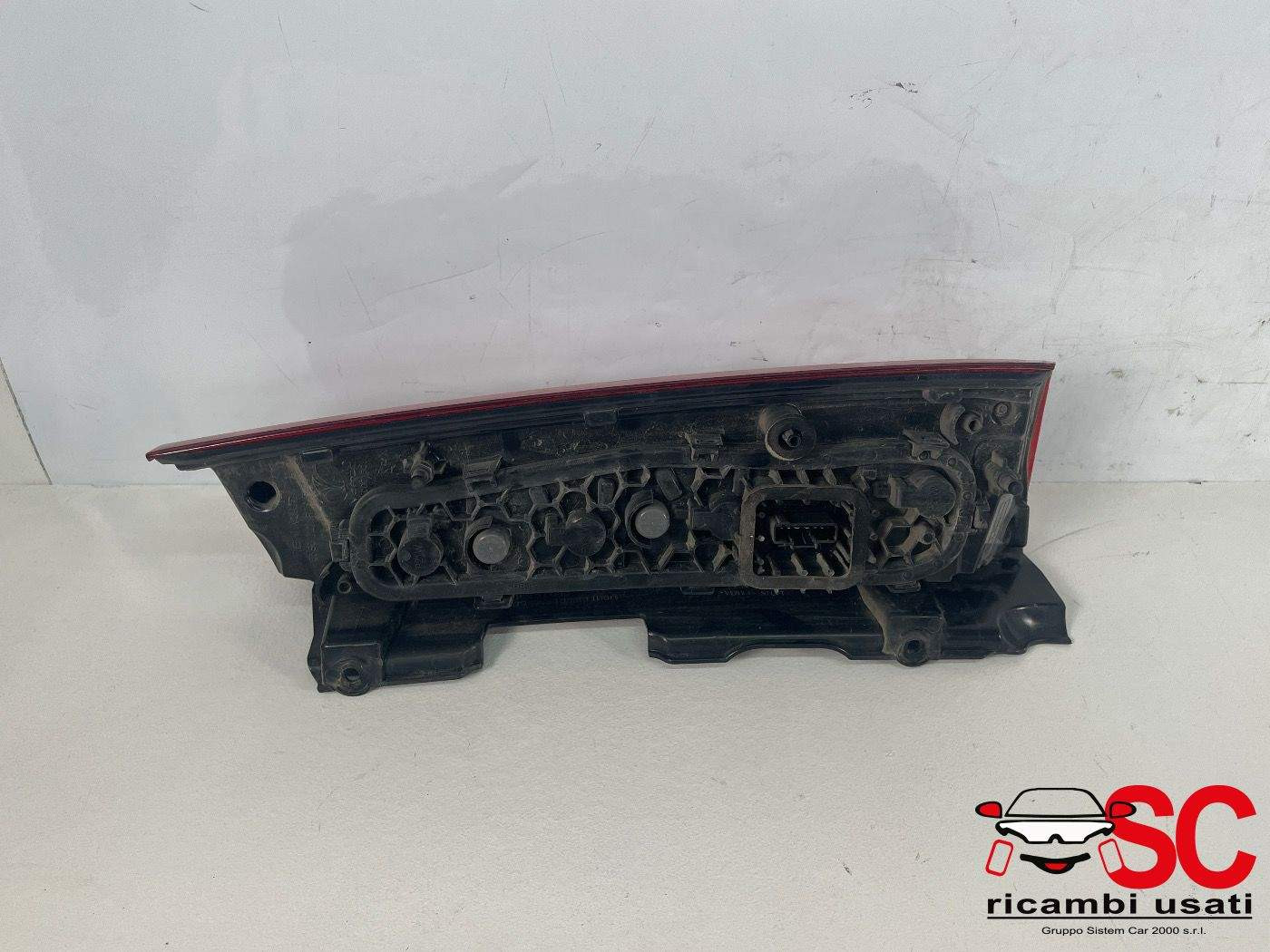 STOP FANALE POSTERIORE SINISTRO RENAULT Express Serie 265552205R (20>)