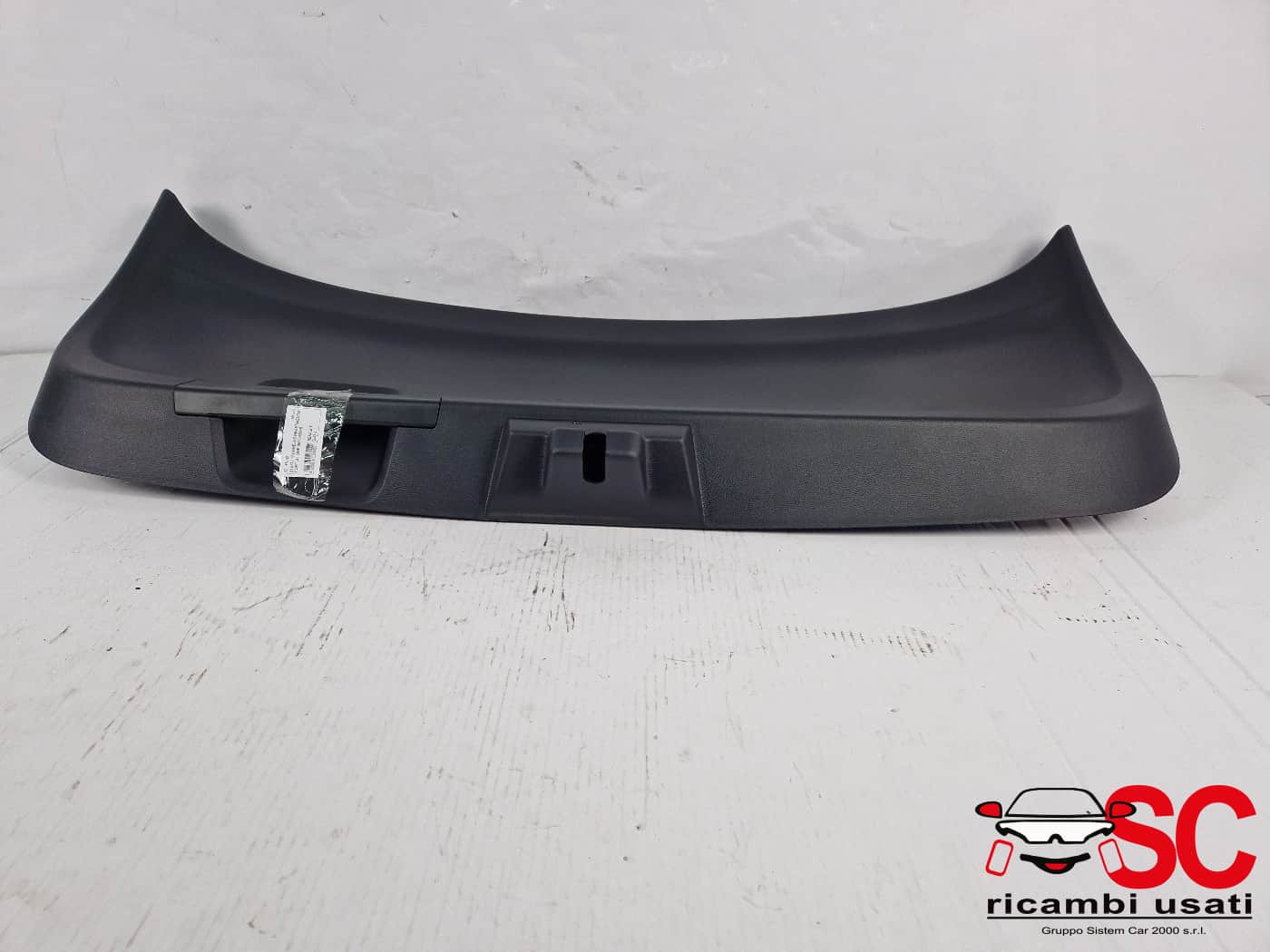 RIVESTIMENTO PLASTICA INTERNO PORTELLONE POST RENAULT CLIO Serie V 909008594R (19>)