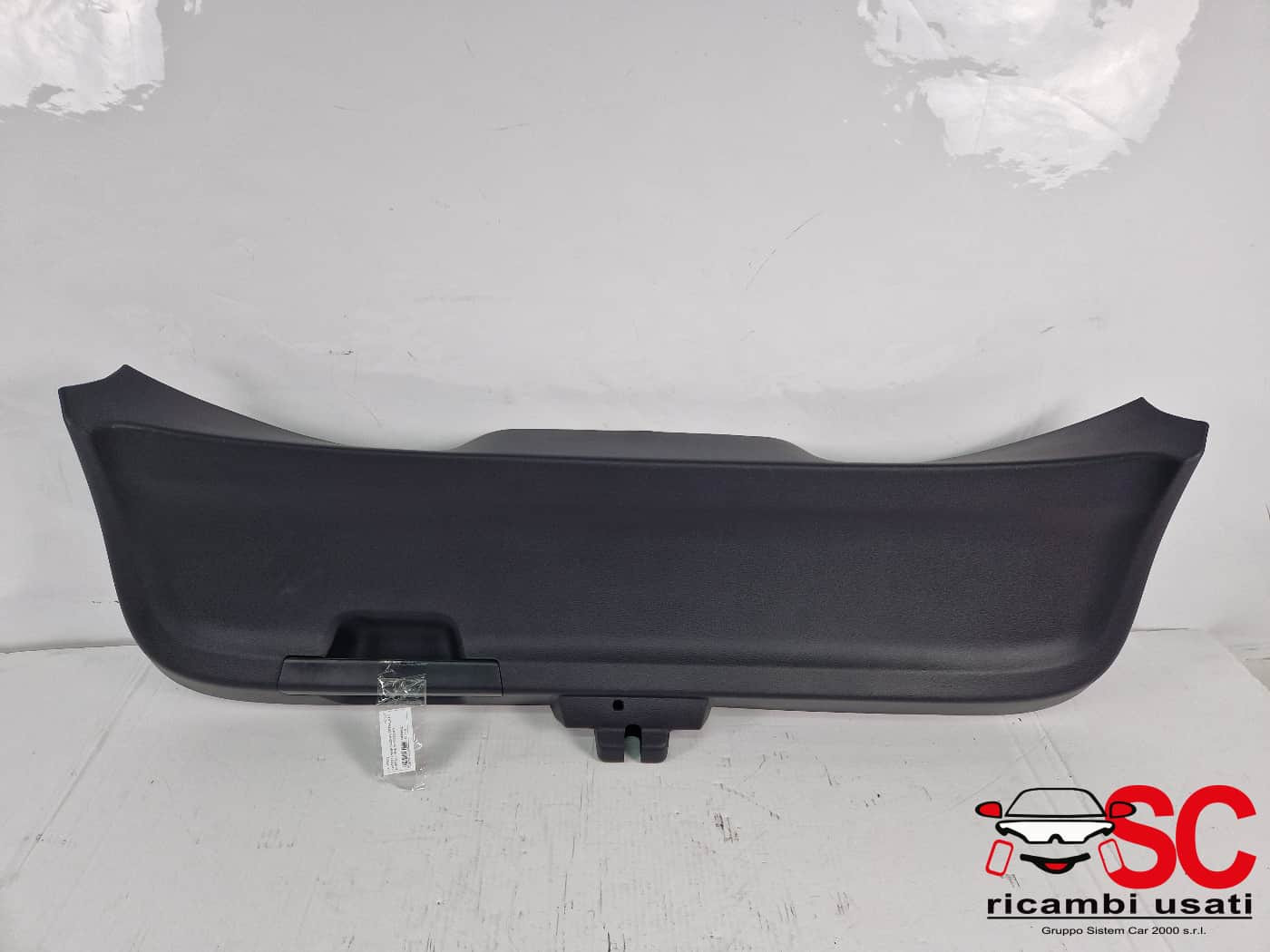 RIVESTIMENTO PLASTICA INTERNO PORTELLONE POST RENAULT CLIO Serie V 909008594R (19>)