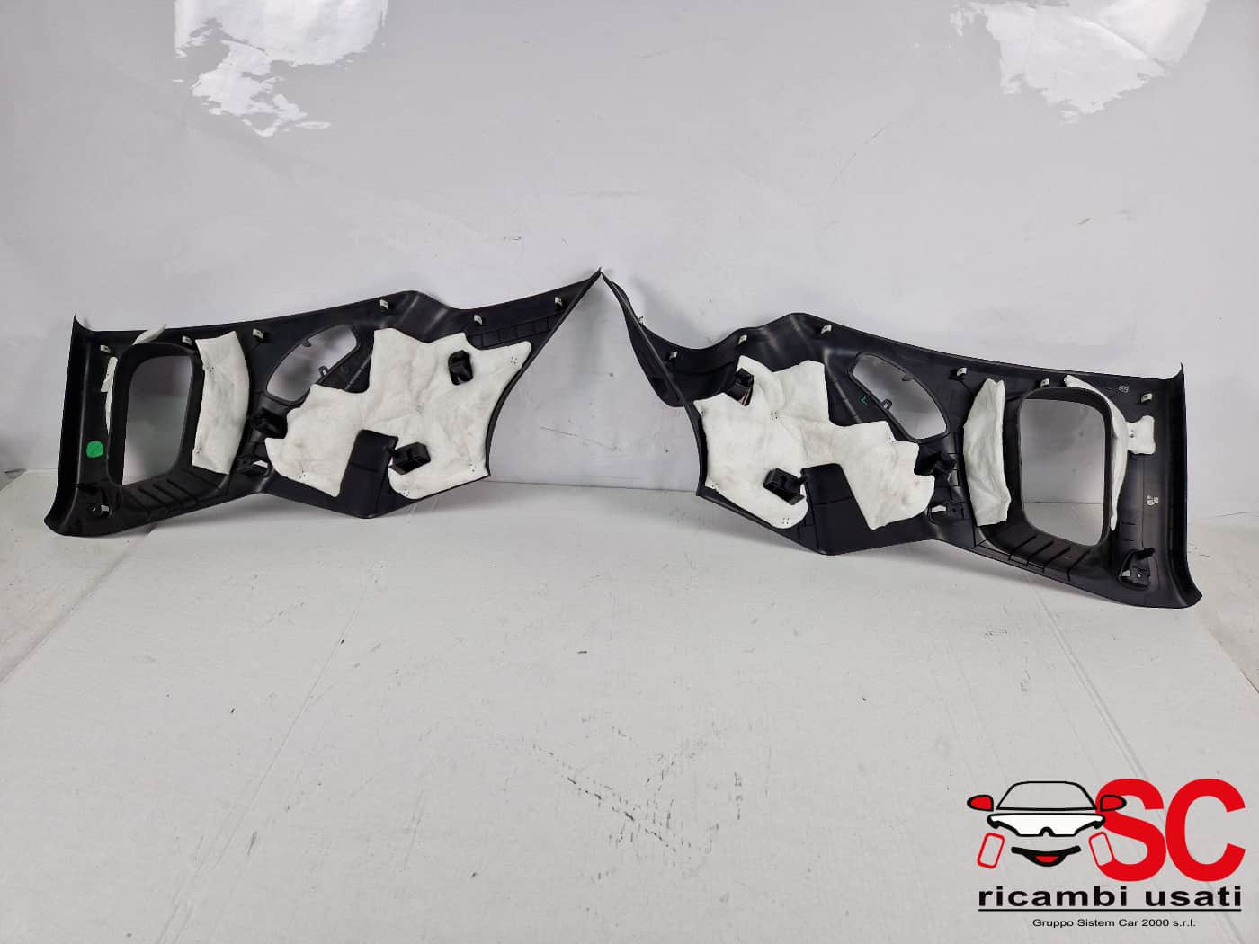 RIVESTIMENTO MONTANTE POSTERIORE SX E DX JEEP Compass Serie (16>)