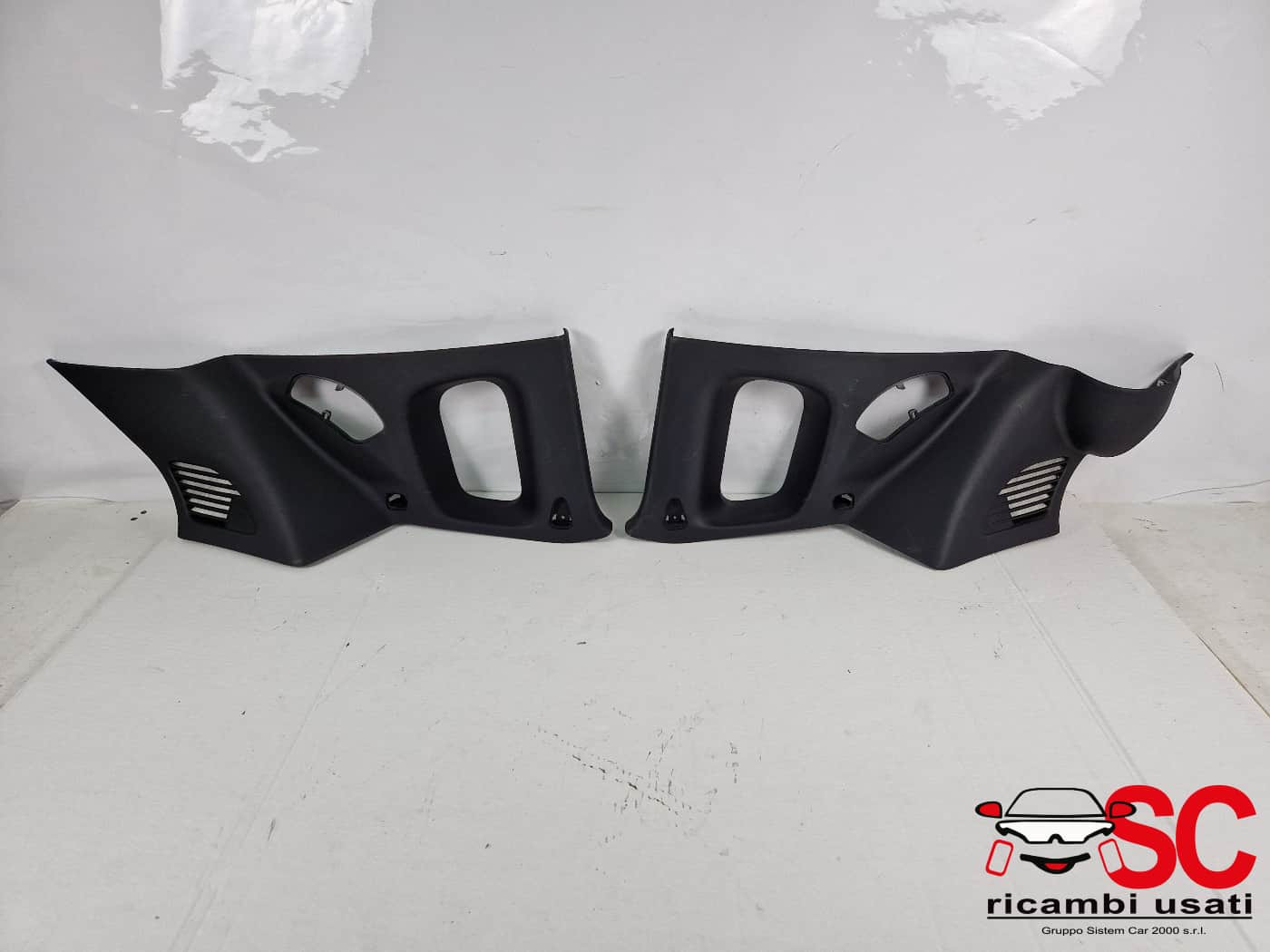 RIVESTIMENTO MONTANTE POSTERIORE SX E DX JEEP Compass Serie (16>)