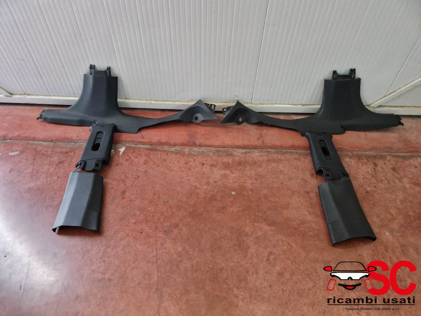 RIVESTIMENTO MONTANTE CENTRALE JEEP Compass Serie 735712462 (16>)