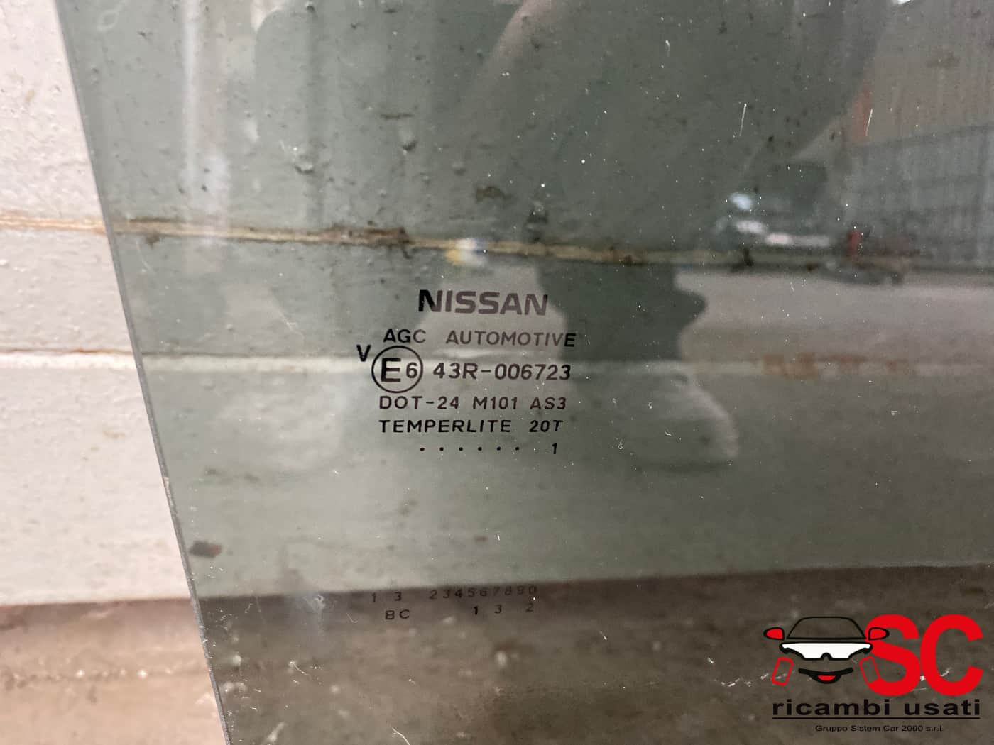 VETRO SCENDENTE POSTERIORE DESTRO NISSAN Juke Serie F15 (14>18)