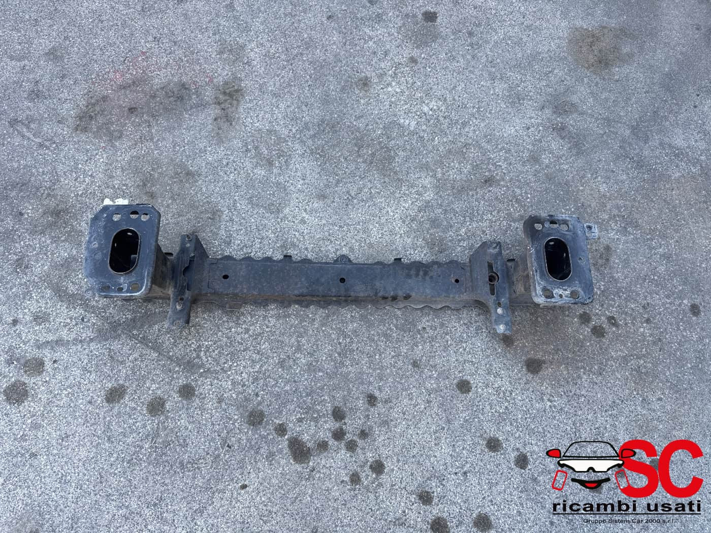 TRAVERSA PARAURTI ANTERIORE FORD Fiesta 6° Serie (08>17)