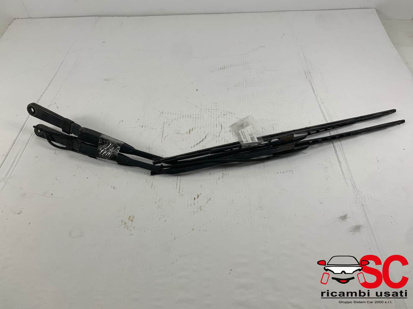 BRACCI TERGI ANT. IVECO Daily 35C12 (06>09)