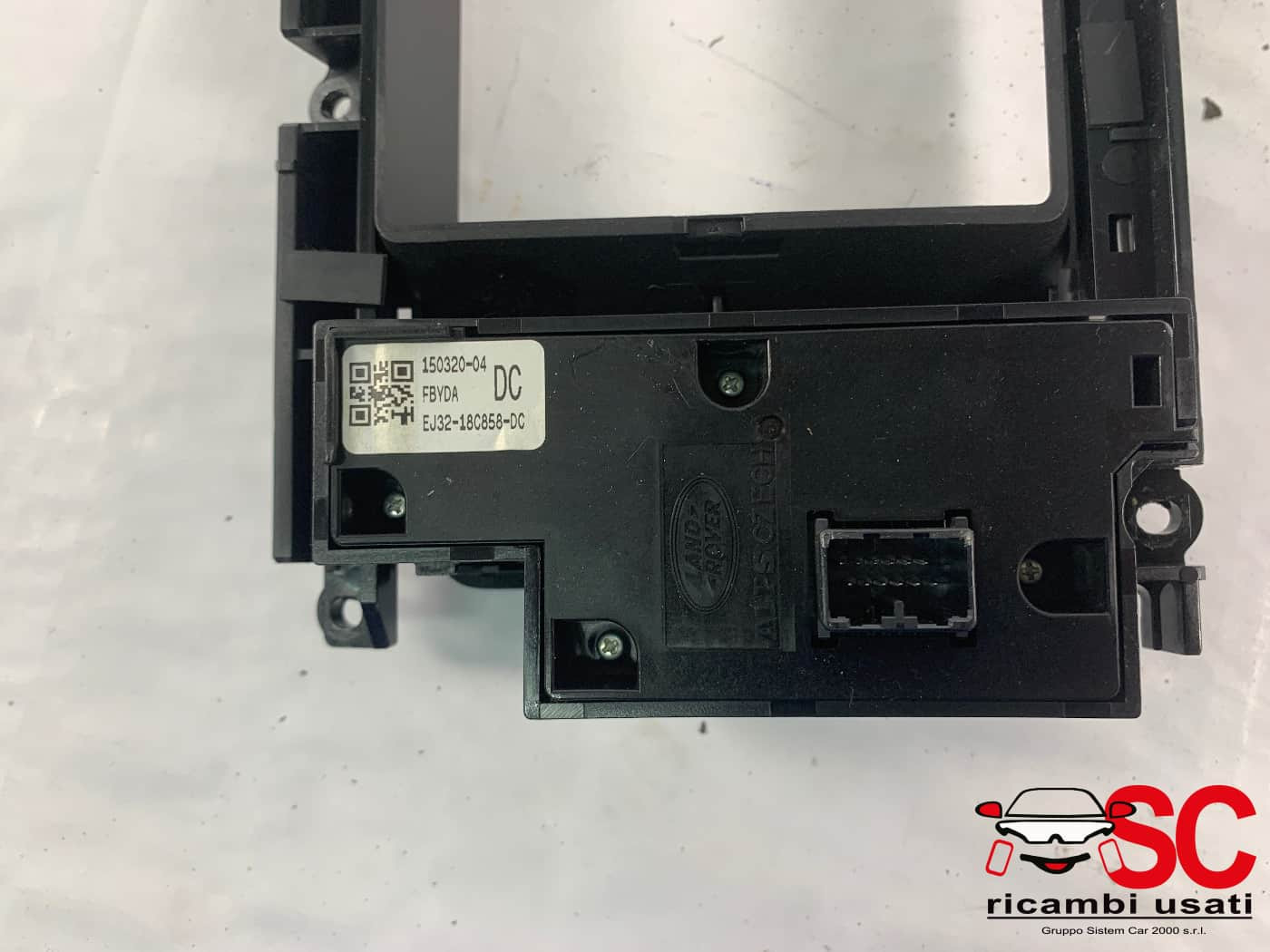 CORNICE AUTORADIO LAND ROVER Range Rover Evoque 1° Serie EJ3218C858DC (11>)