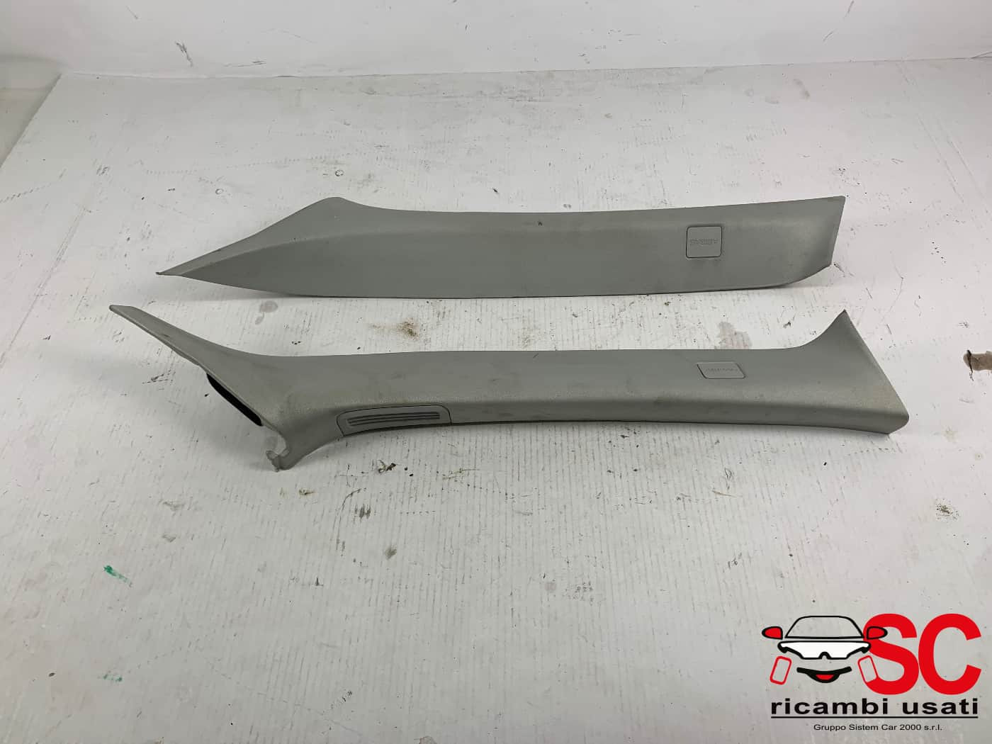 RIVESTIMENTO MONTANTE ANTERIORE SX E DX LAND ROVER Range Rover Evoque 1° Serie (11>)