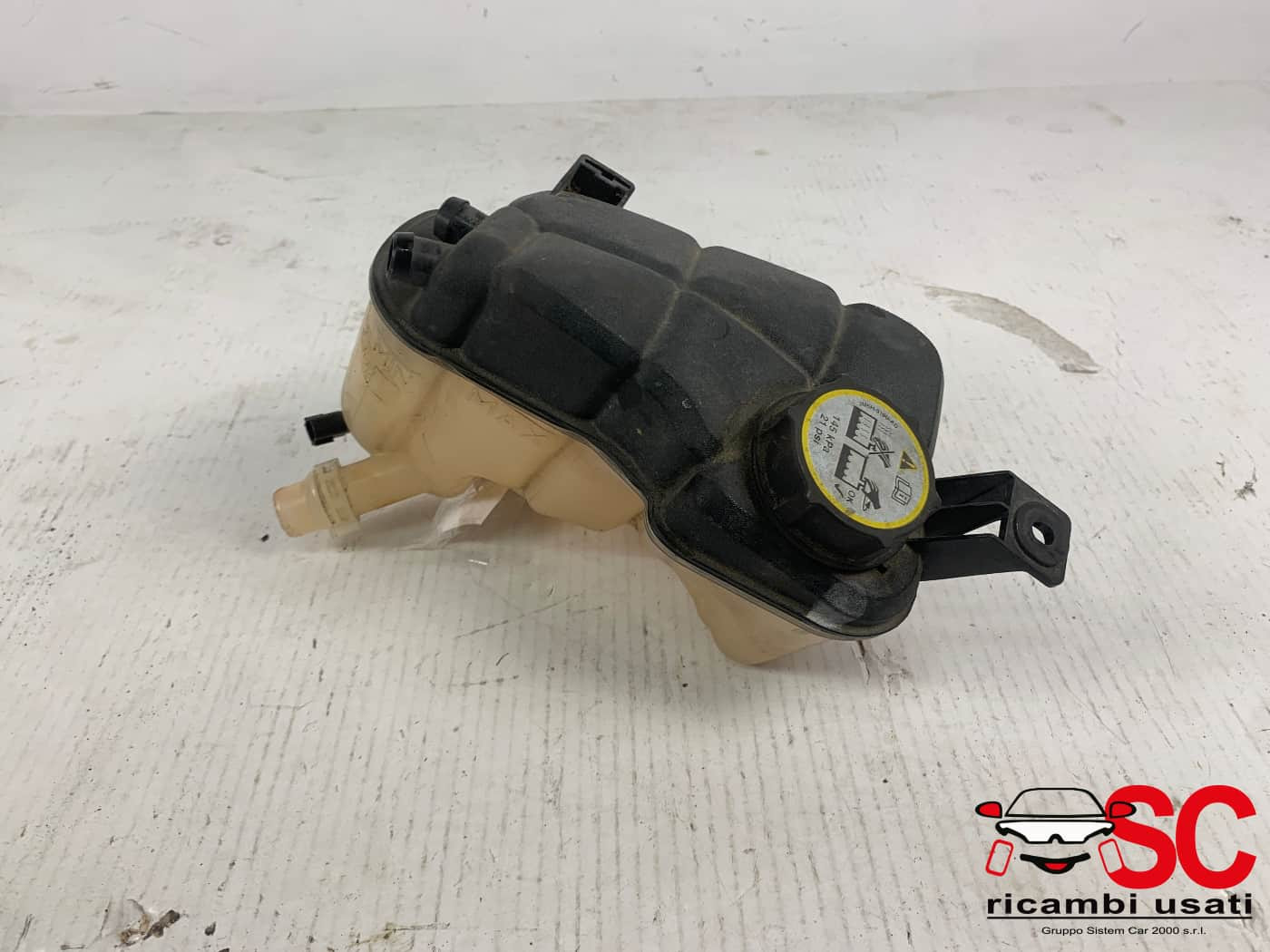 FK728K218AA VASCHETTA LIQUIDO RADIATORE LAND ROVER Range Rover Evoque 1° Serie diesel