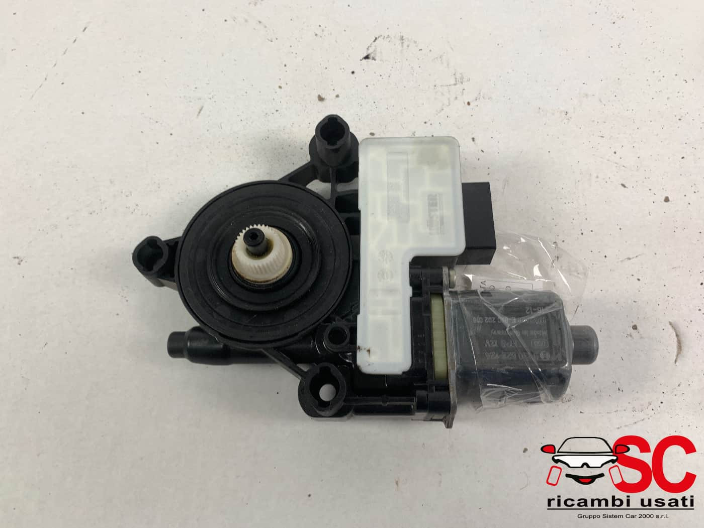MOTORINO ALZAVETRO POSTERIORE DESTRA VOLKSWAGEN Tiguan Serie 0130822724 (16>)
