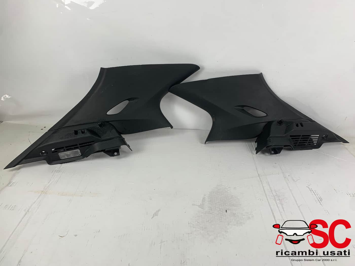 RIVESTIMENTO MONTANTE POSTERIORE DX OPEL Mokka Serie 98349202ZD (20>)