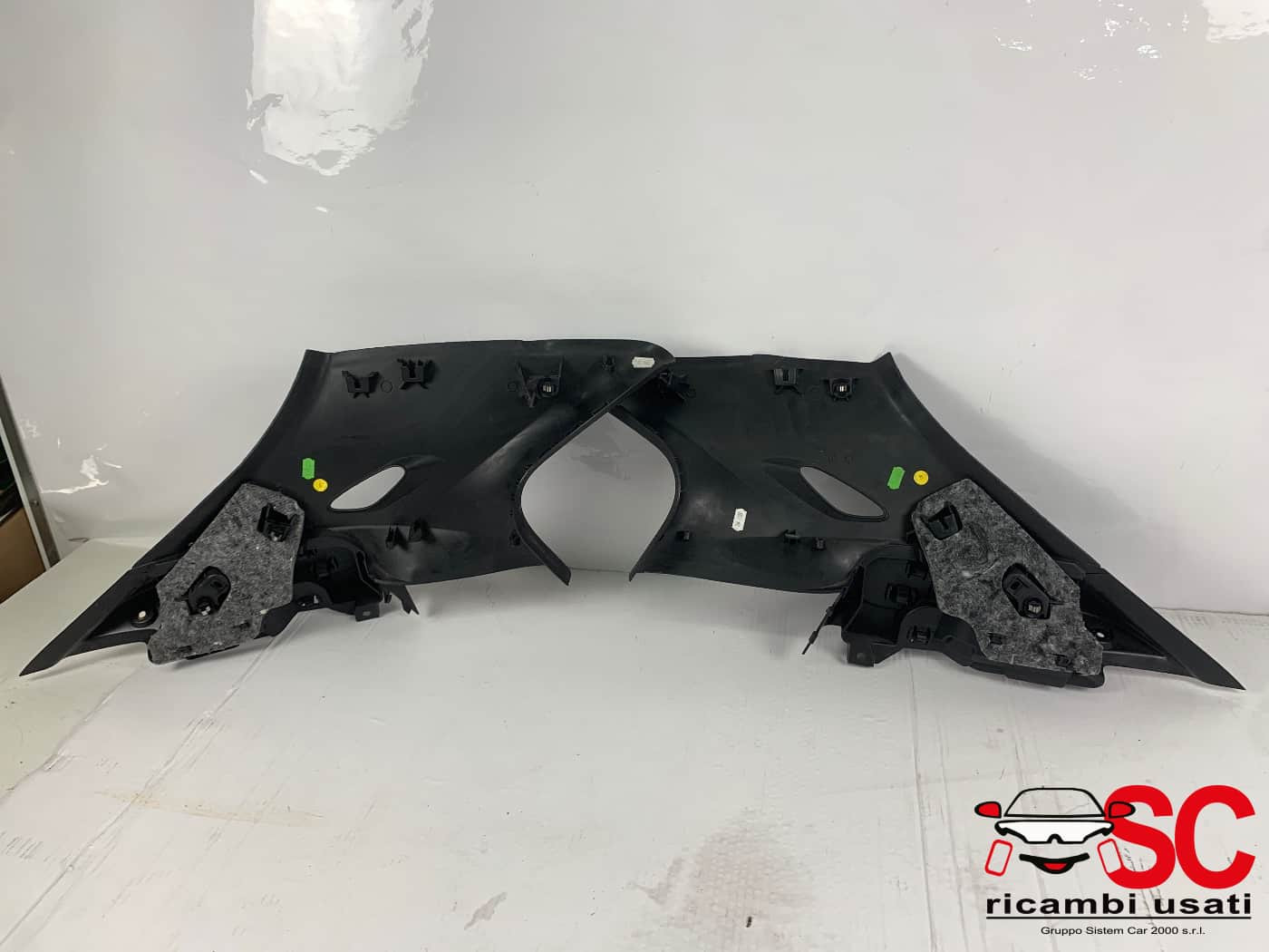 RIVESTIMENTO MONTANTE POSTERIORE DX OPEL Mokka Serie 98349202ZD (20>)