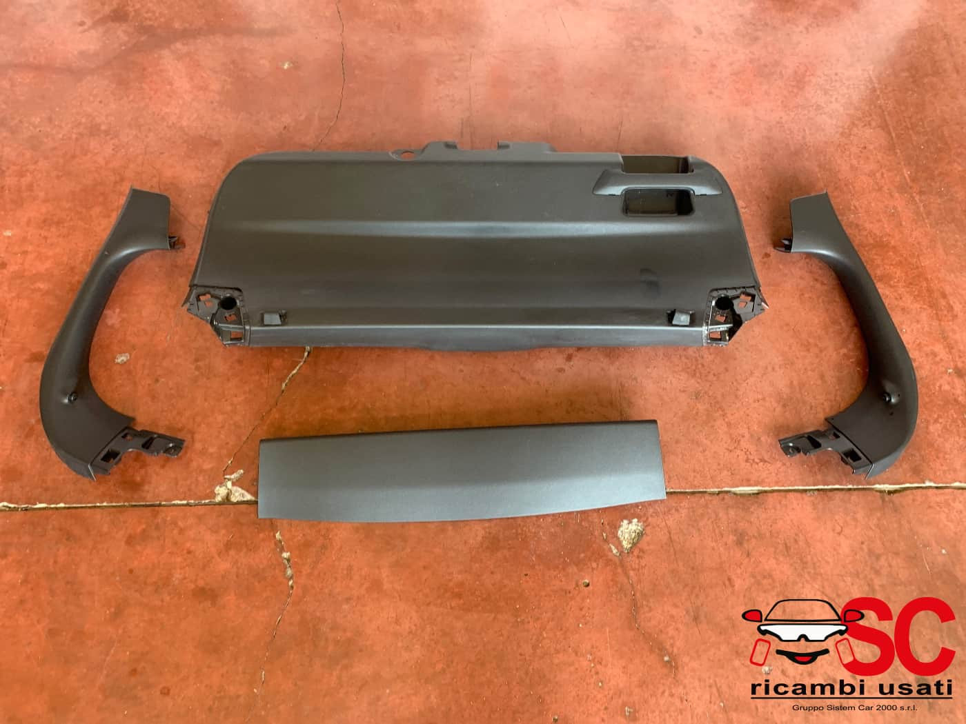 RIVESTIMENTO PLASTICA INTERNO PORTELLONE POST OPEL Mokka Serie 9835352180 (20>)