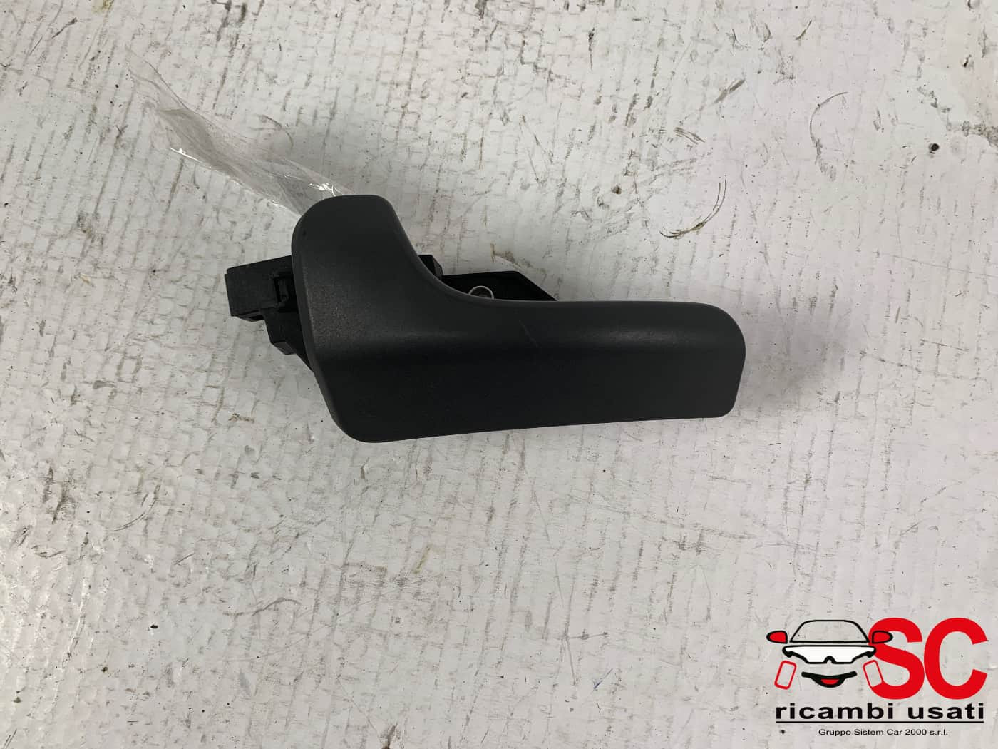 MANIGLIA INTERNA ANTERIORE SINISTRA FIAT Ducato 5° Serie 735423532 (06>14)