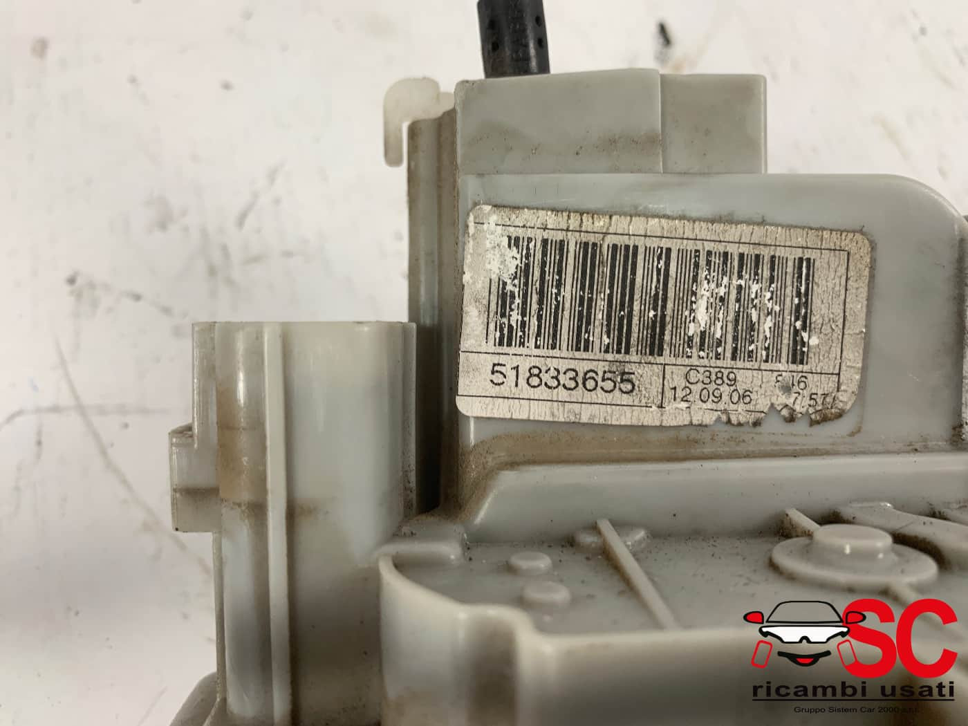 SERRATURA ANTERIORE DESTRA LANCIA Ypsilon 4° Serie 51833655 (11>23)