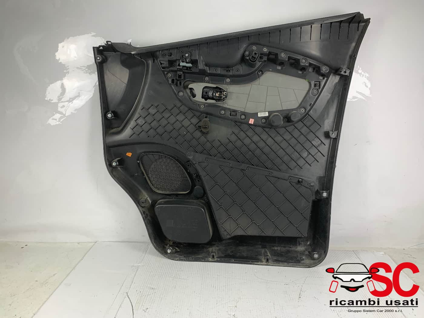 PANNELLO INTERNO PORTIERA ANT SX RENAULT Trafic Serie 809010596R (14>)