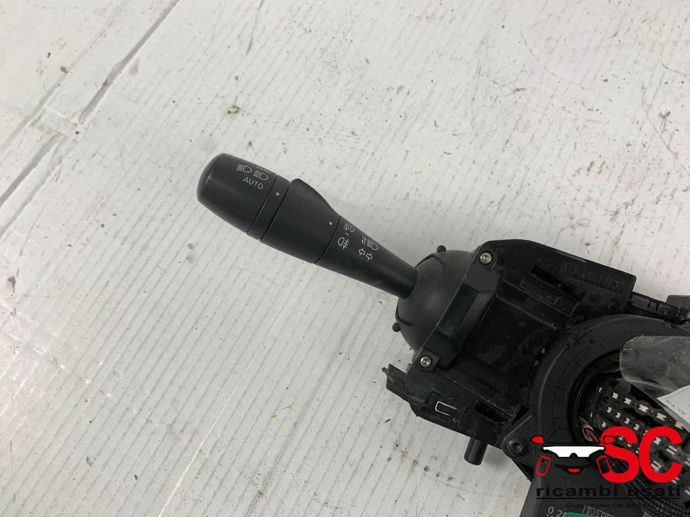DEVIOLUCI RENAULT Trafic Serie 479454698R (14>)