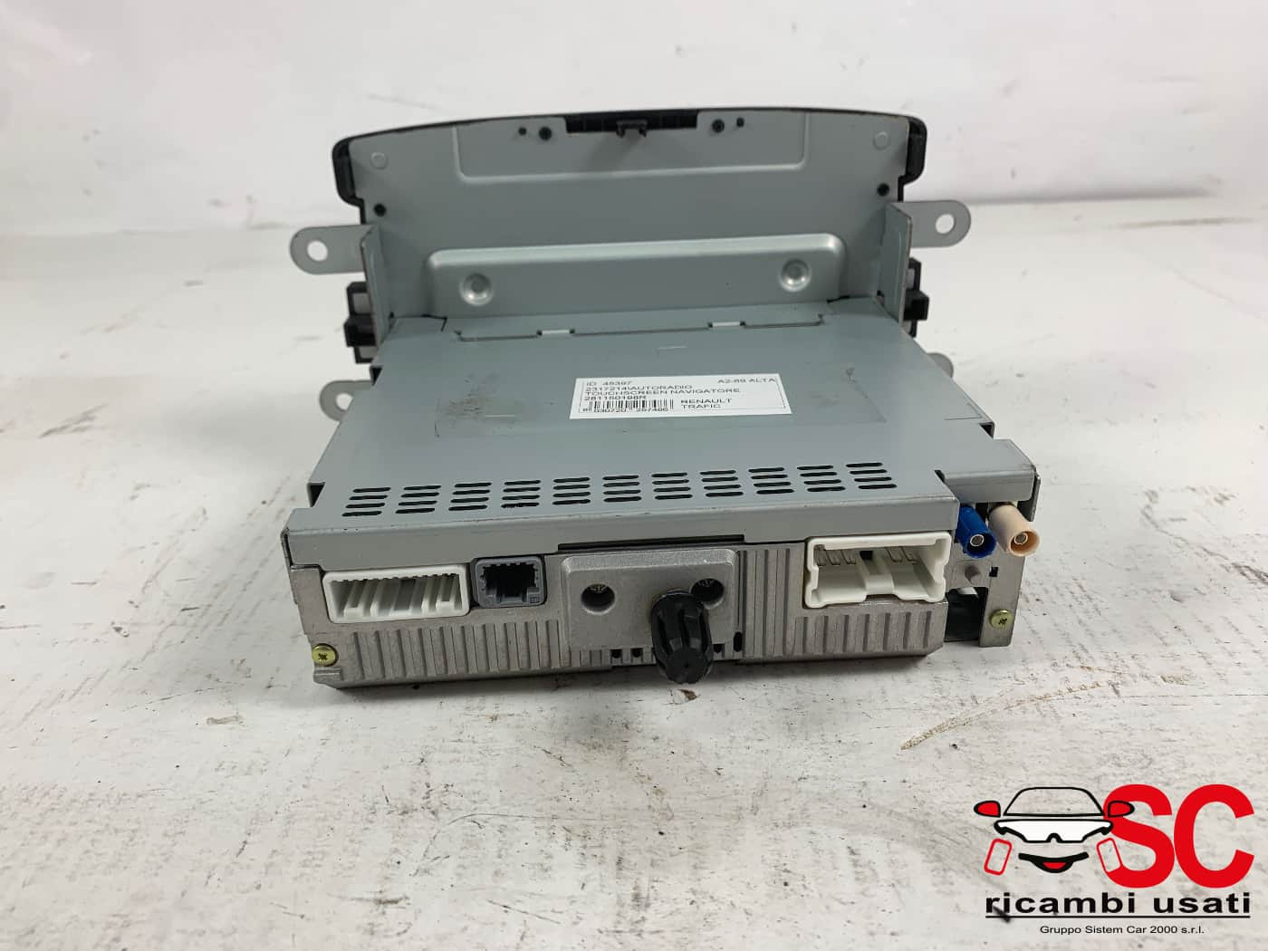 AUTORADIO RENAULT Trafic Serie 281150198R (14>)