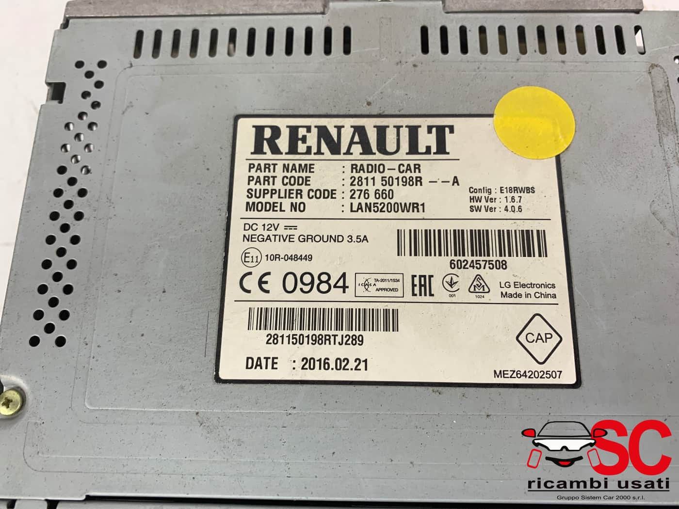 AUTORADIO RENAULT Trafic Serie 281150198R (14>)