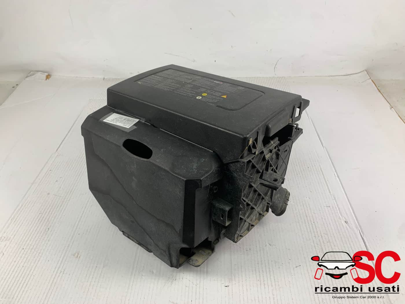 244465670R ALLOGGIO BATTERIA RENAULT Trafic Serie diesel