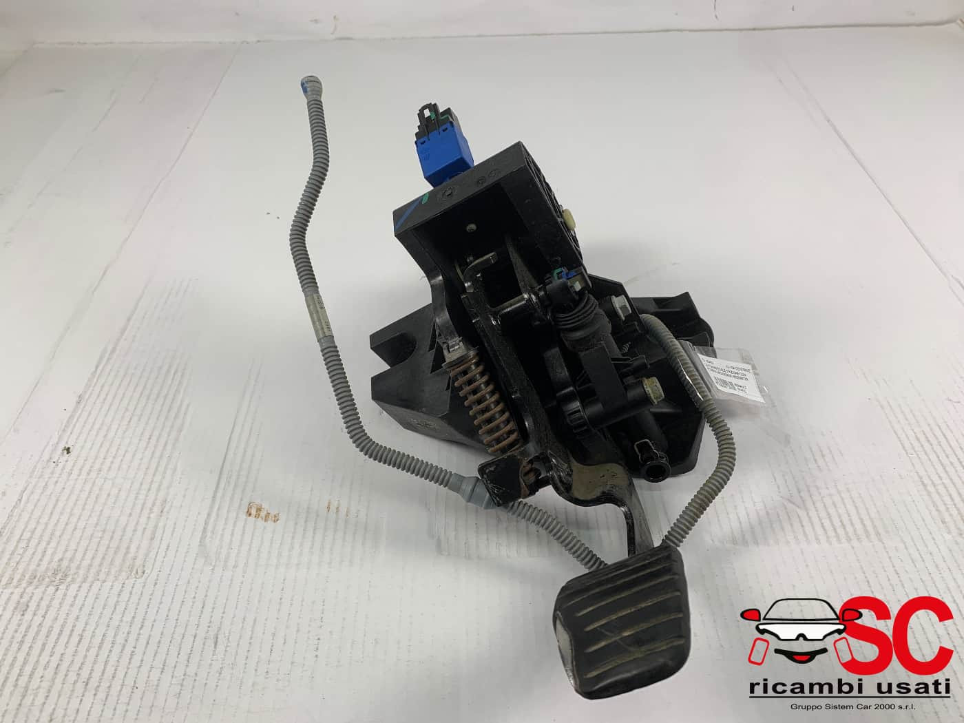 PEDALE FRIZIONE RENAULT Trafic Serie 465405580R (14>)