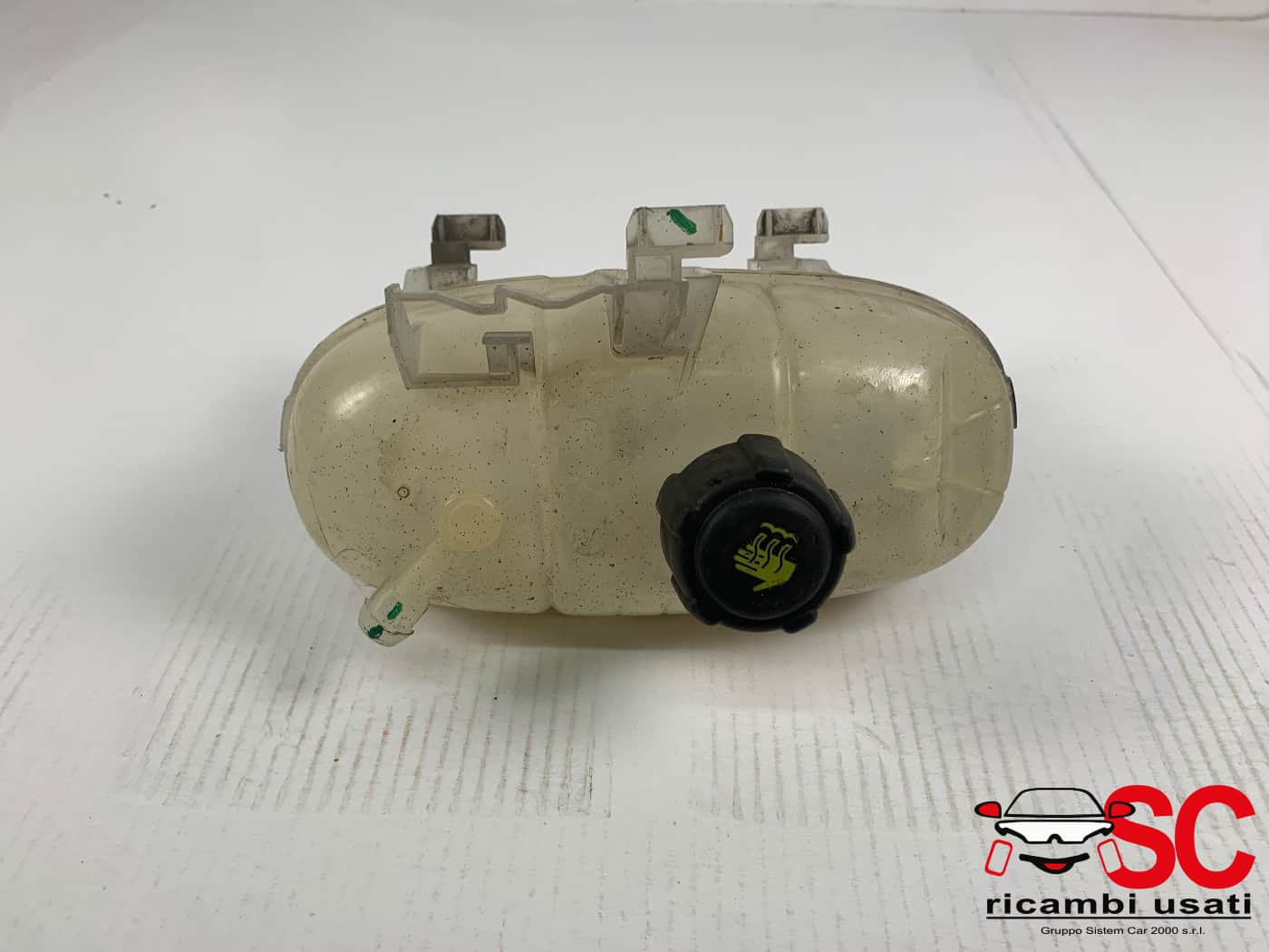 217106703R VASCHETTA LIQUIDO RADIATORE RENAULT Trafic Serie diesel