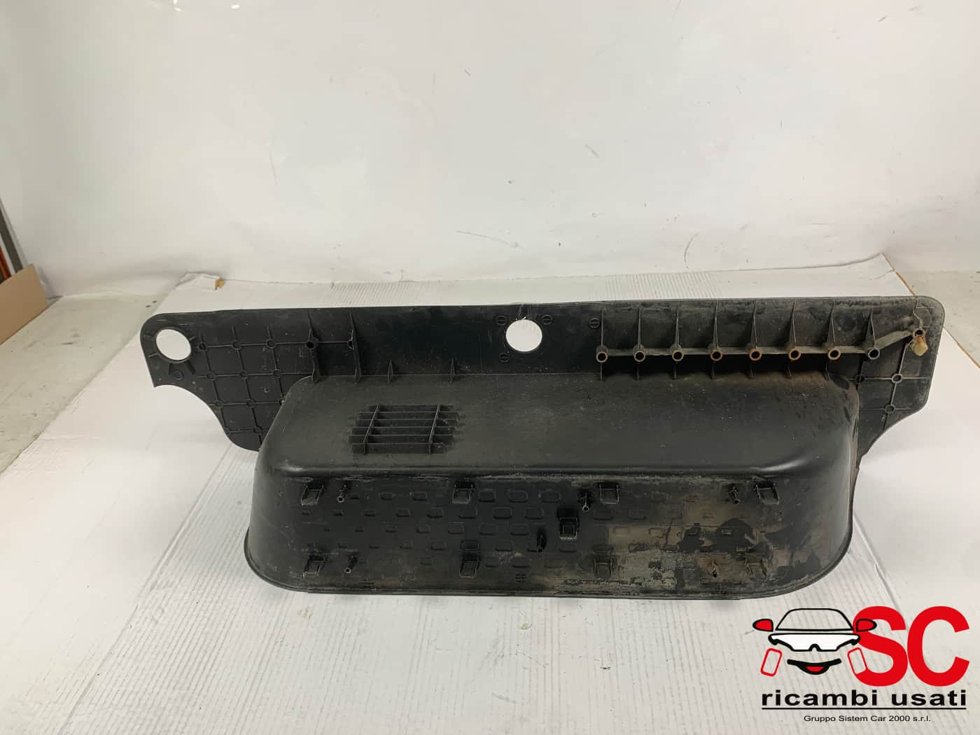 PEDANA LATO SINISTRO RENAULT Trafic Serie 768510190R (14>)