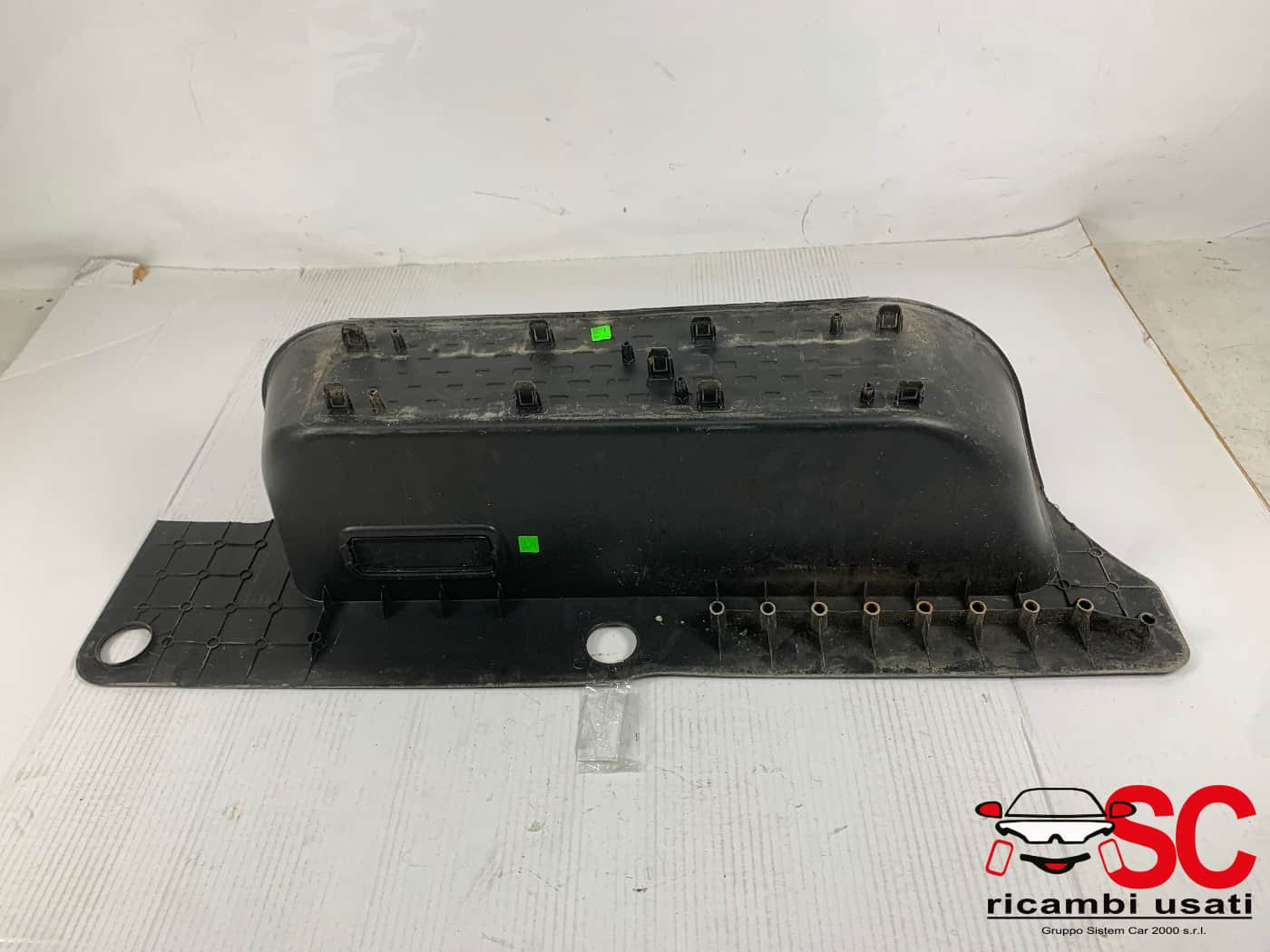 PEDANA LATERALE DESTRA RENAULT Trafic Serie 769518239R (14>)