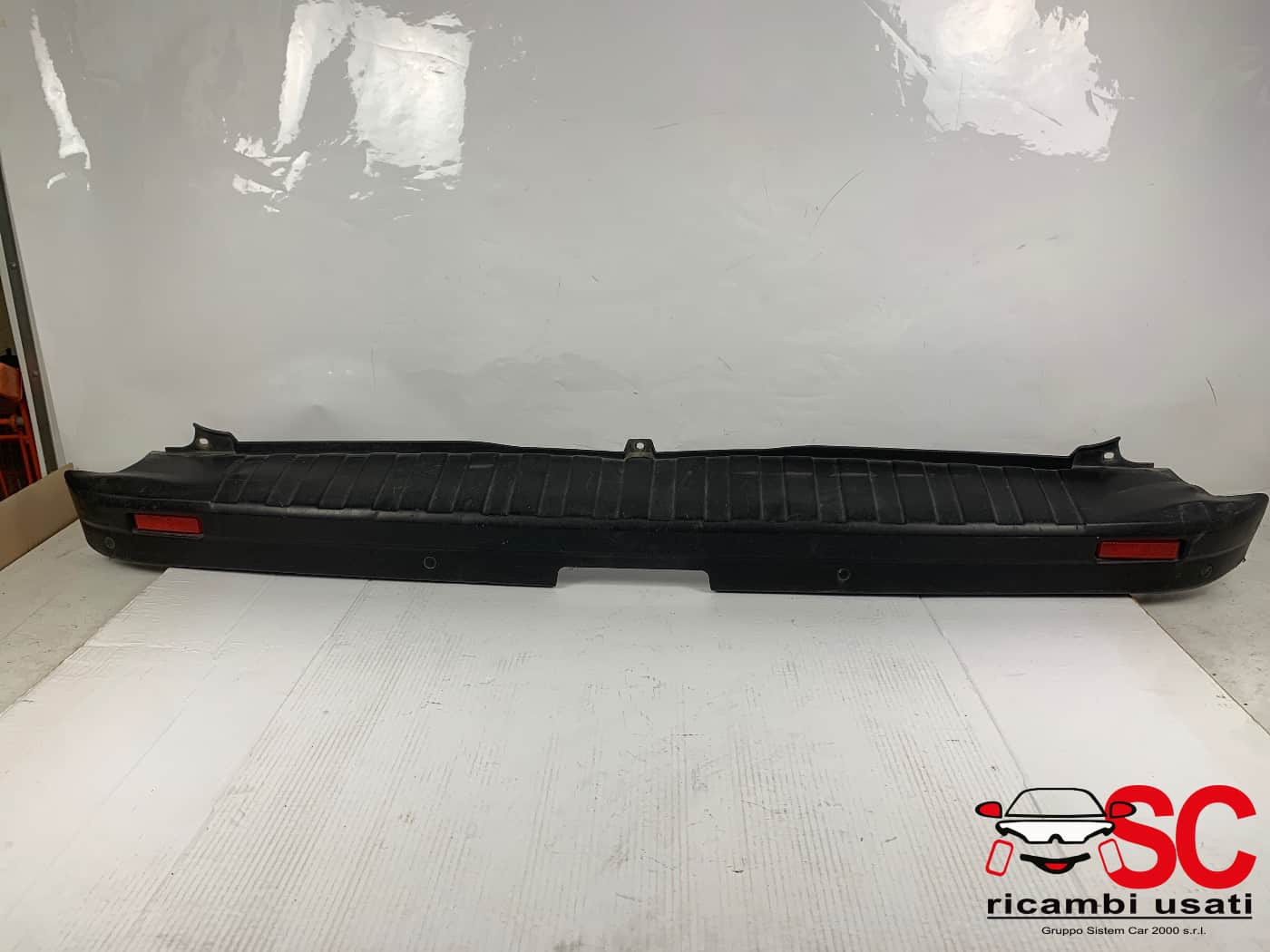PARAURTI POSTERIORE RENAULT Trafic Serie 850221446R (14>)