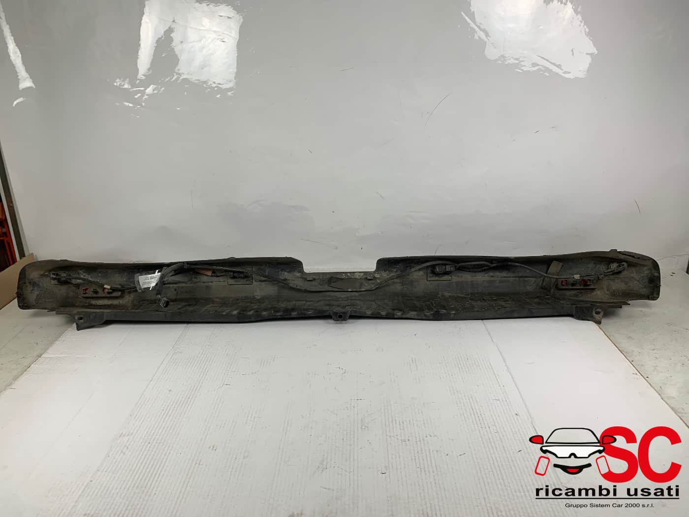 PARAURTI POSTERIORE RENAULT Trafic Serie 850221446R (14>)