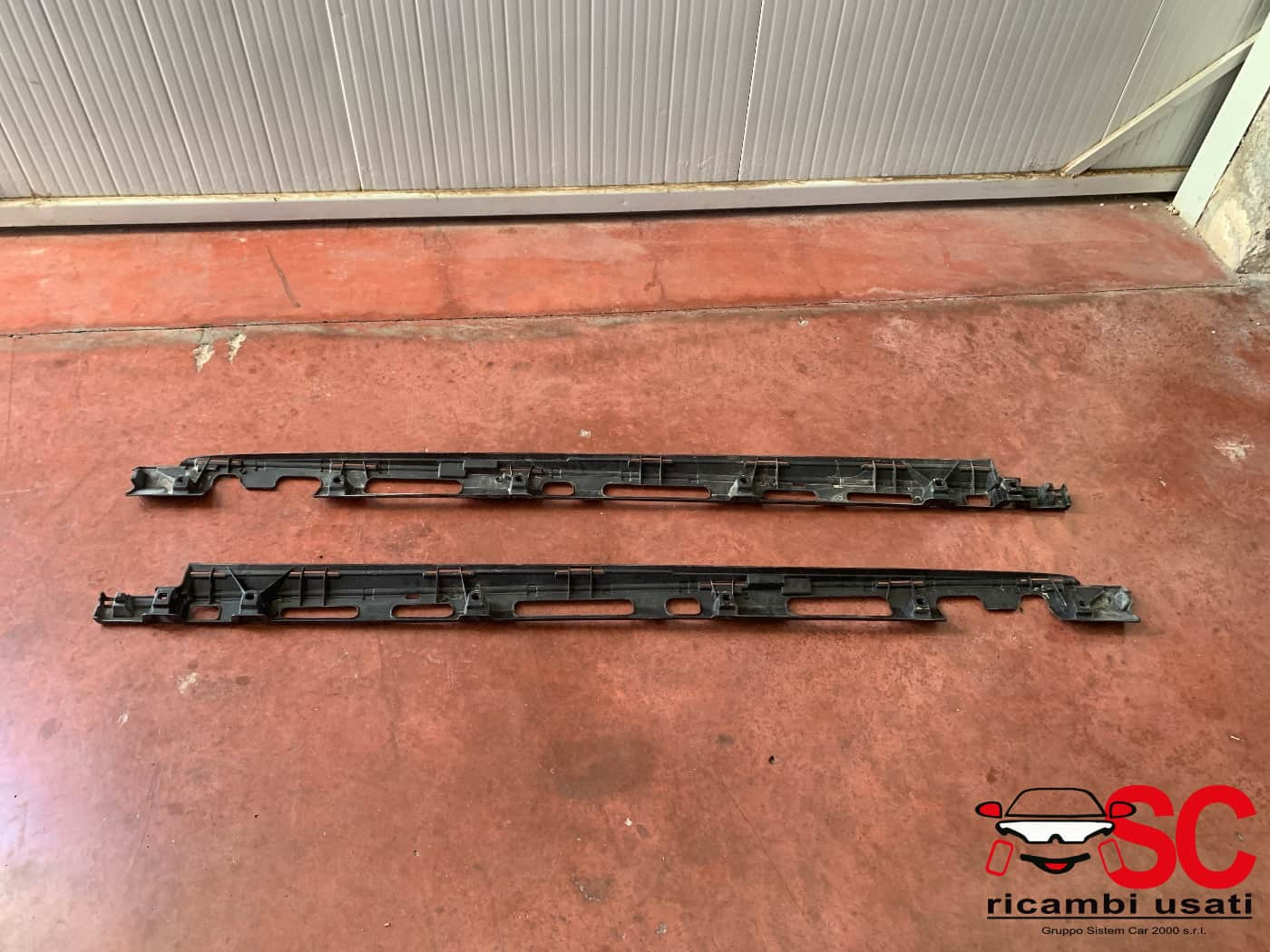 COPPIA SOTTOPORTA DESTRA E SINISTRA MERCEDES ML W166 4° Serie A1666980354 A1666980354 (11>)