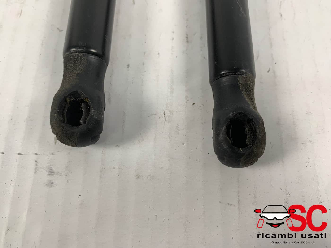 ATTUATORI SOLLEVAMENTO COFANO ANTERIORE DX E SX MERCEDES ML W166 4° Serie A1669802364 A1669802364 (11>)