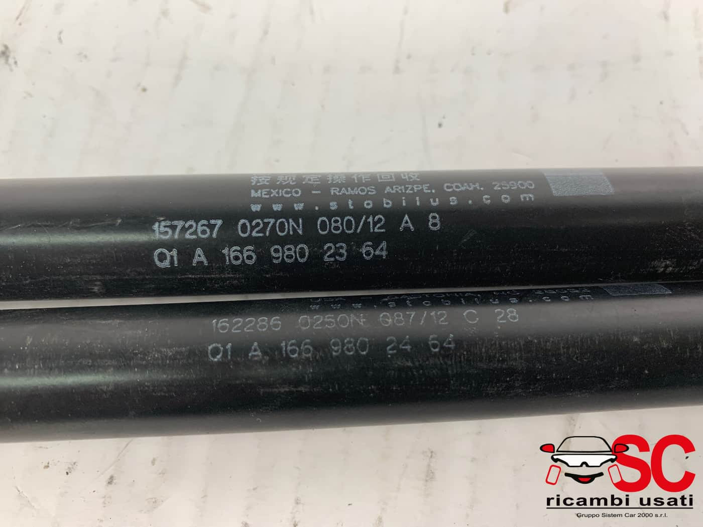 ATTUATORI SOLLEVAMENTO COFANO ANTERIORE DX E SX MERCEDES ML W166 4° Serie A1669802364 A1669802364 (11>)