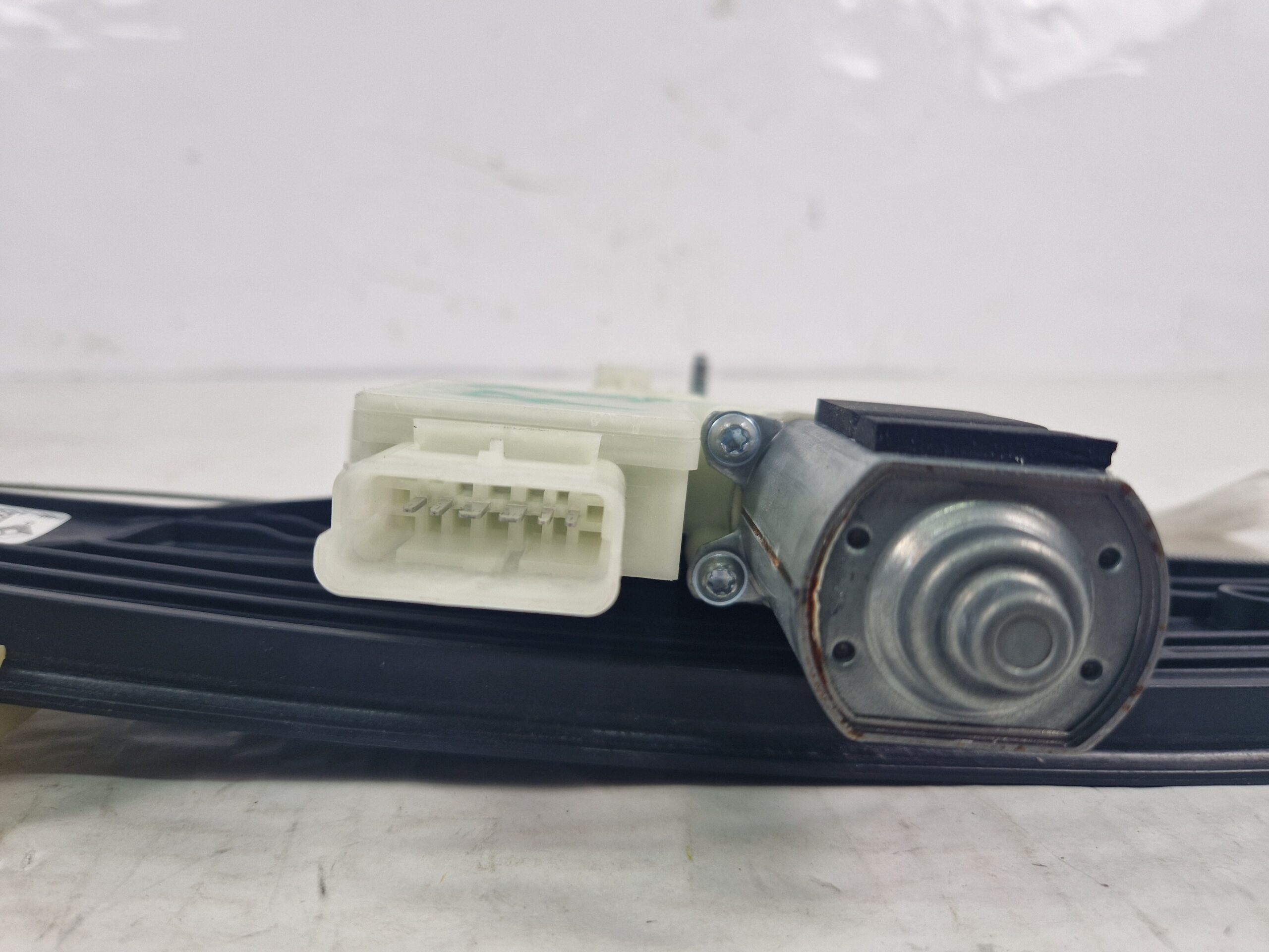 ALZACRISTALLO ELETTRICO ANT. DX RENAULT CLIO Serie V 807201776R H4M C6 (19>)