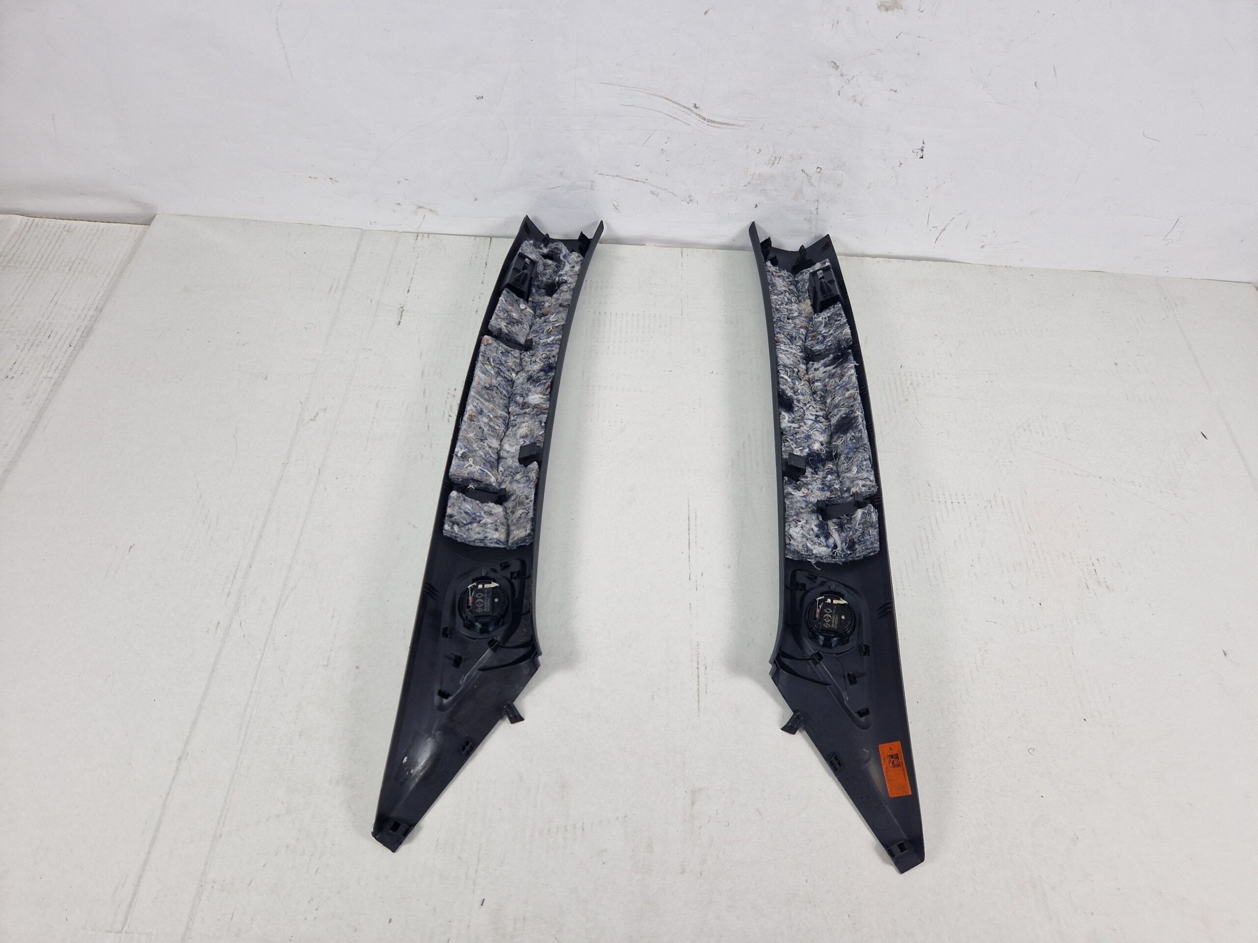 RIVESTIMENTO MONTANTE ANTERIORE SX E DX RENAULT CLIO Serie V 769113864R H4M C6 (19>)