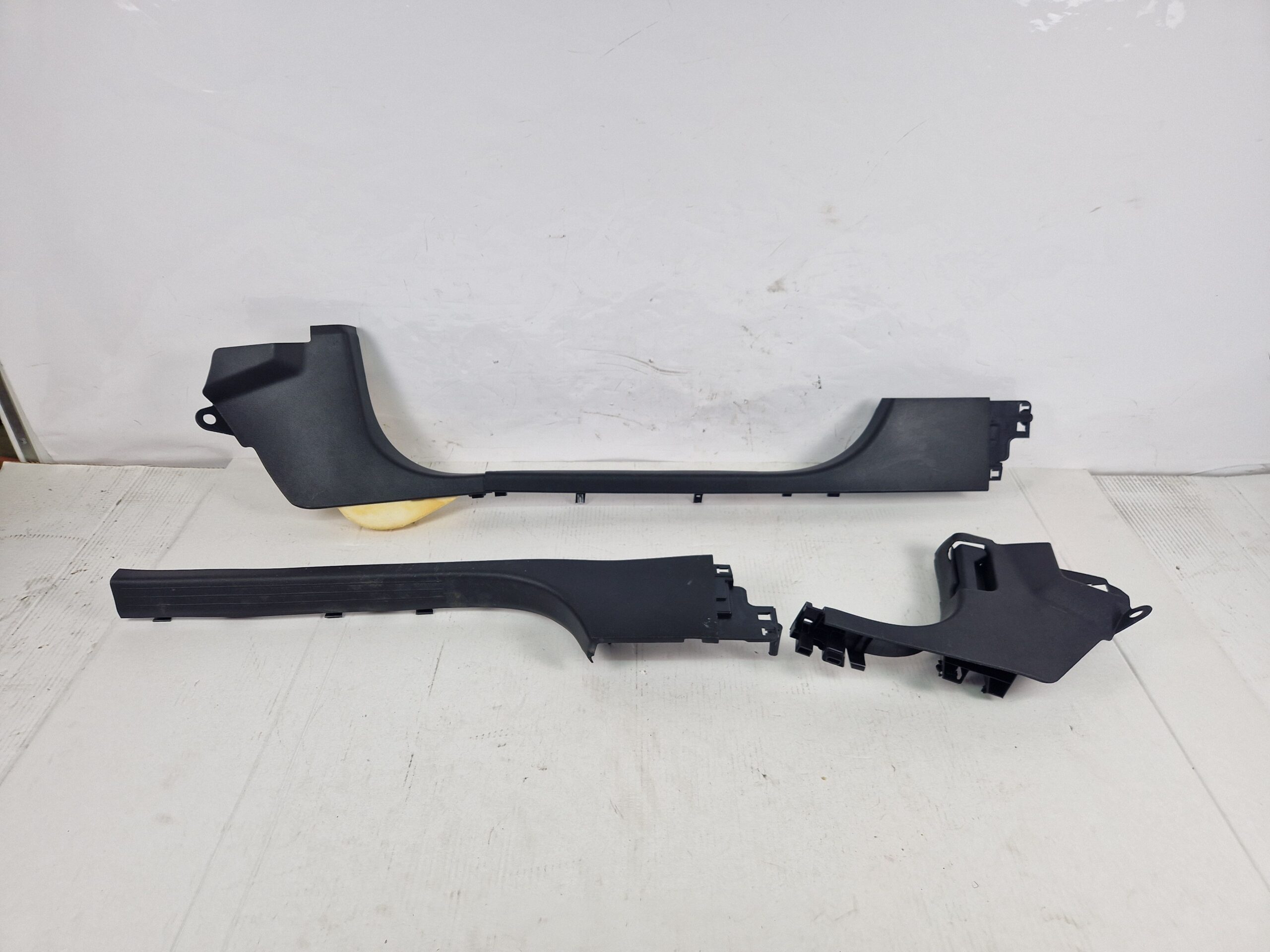 COPPIA BATTITACCO ANTERIORI DX E SX RENAULT CLIO Serie V 769522540R H4M C6 (19>)