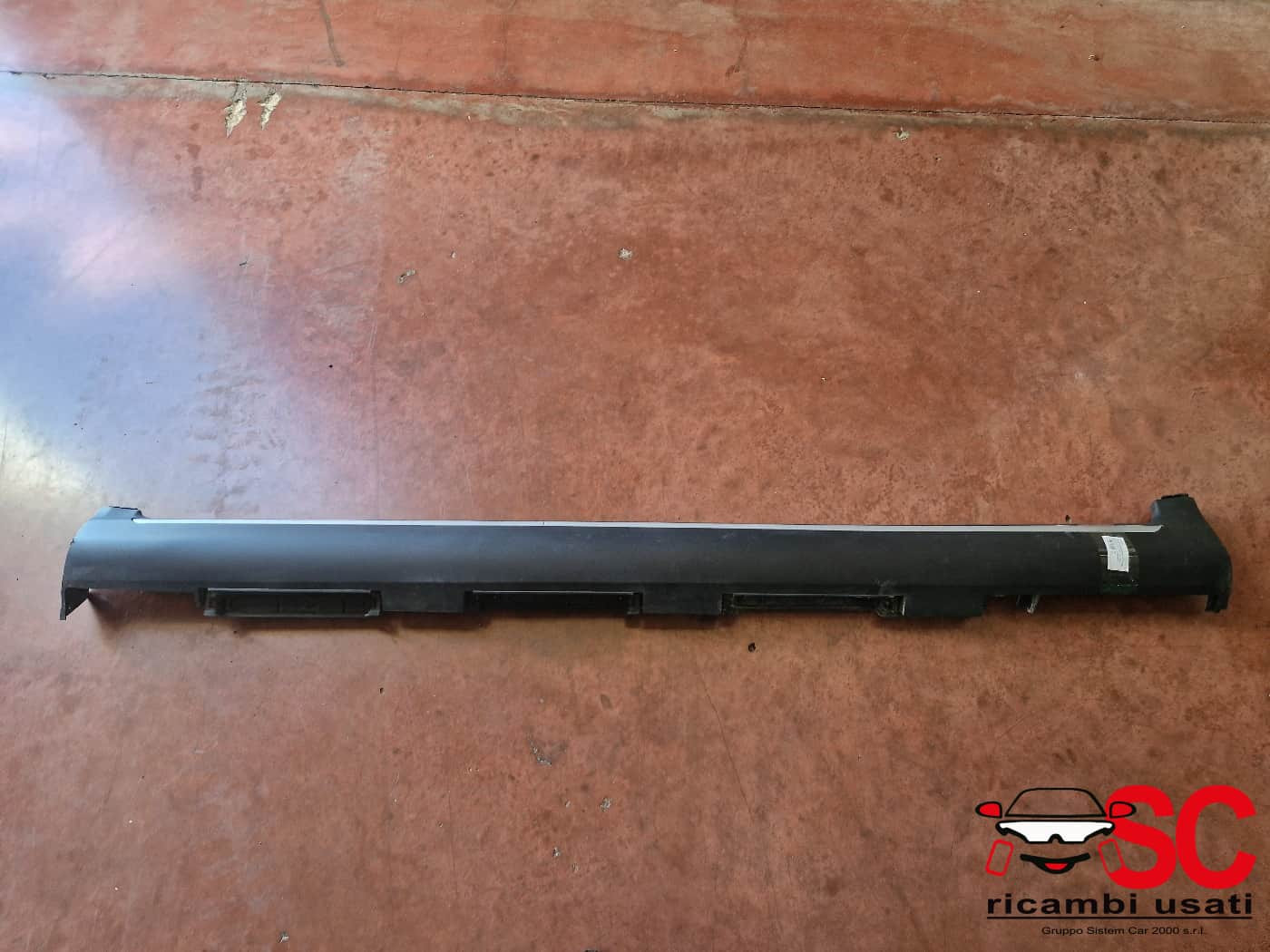 SOTTOPORTA DESTRO DR 3.0 Serie 609000837AA (22>)