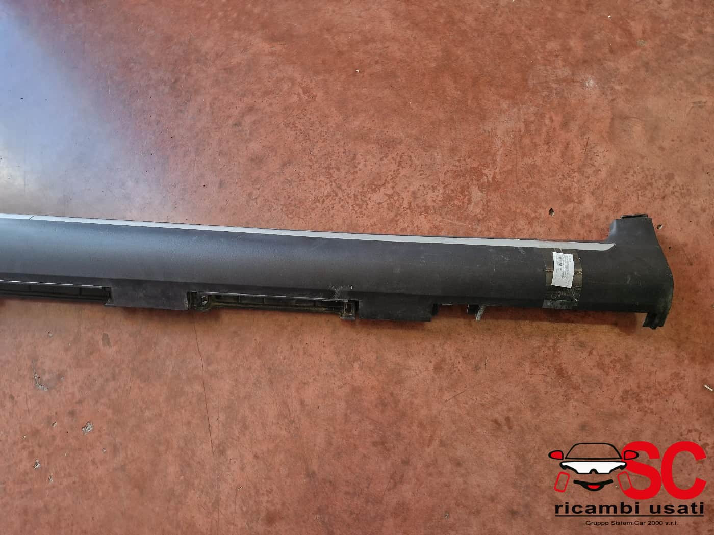 SOTTOPORTA DESTRO DR 3.0 Serie 609000837AA (22>)