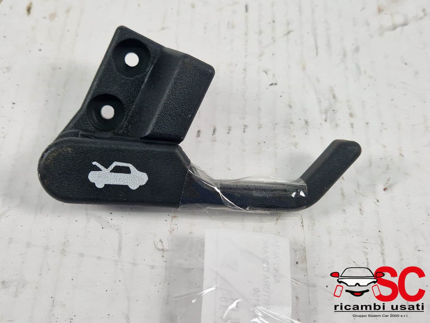 LEVA APERTURA COFANO ANTERIORE DR 3.0 Serie A118402150 (22>)