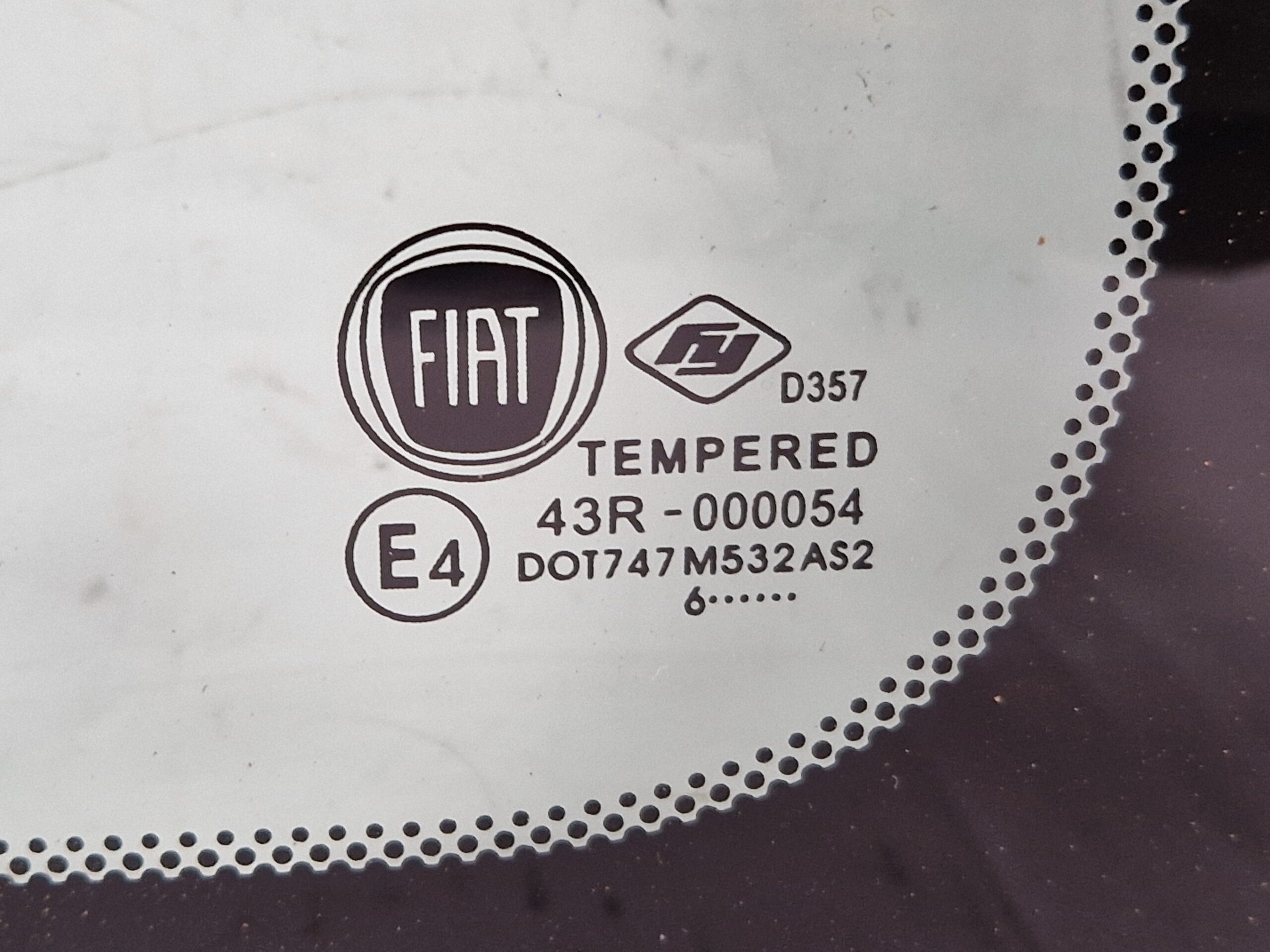 VETRO FISSO POSTERIORE DX FIAT Panda 3° Serie 51843628 (12>)