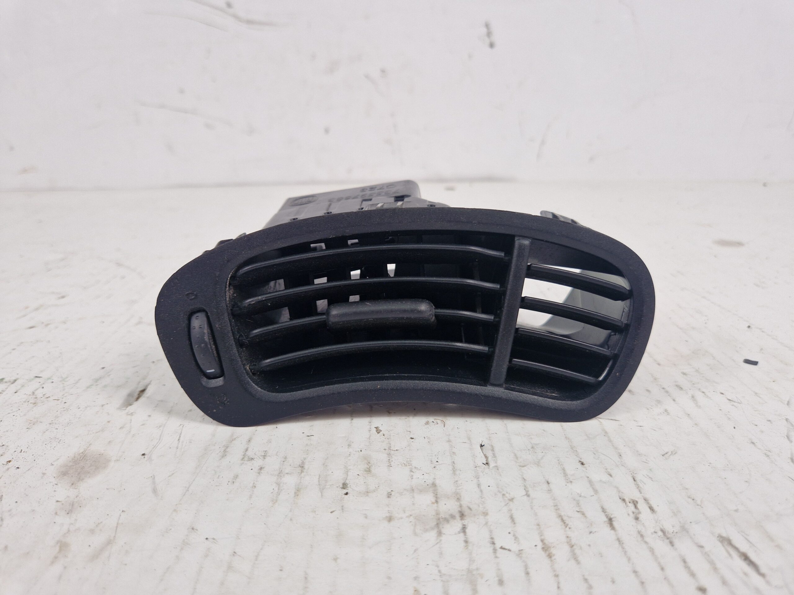 BOCCHETTA ARIA CRUSCOTTO SX FIAT Panda 3° Serie 735597683 (12>)