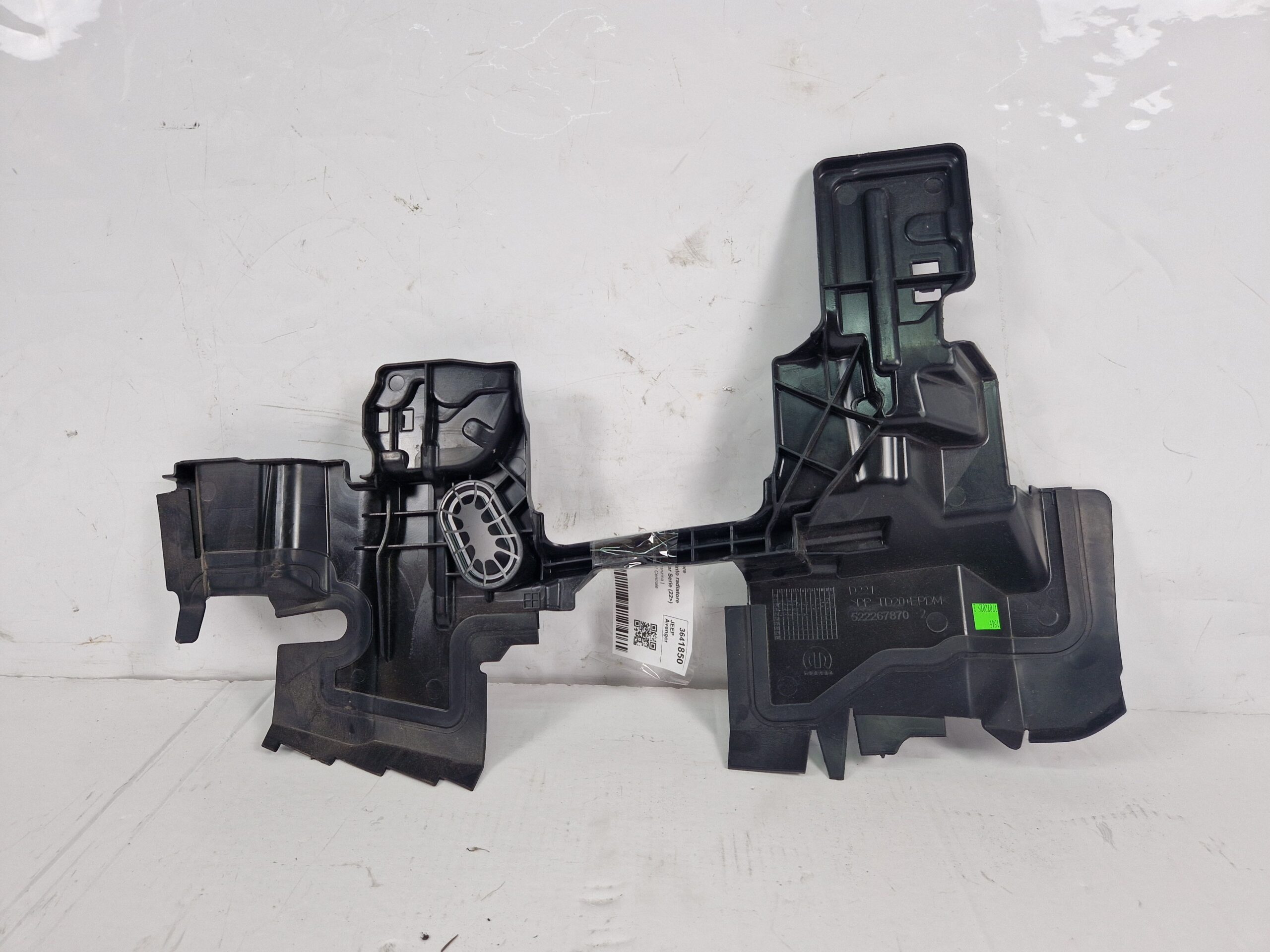 52226787 CONVOGLIATORE RAFFREDDAMENTO RADIATORE JEEP Avenger Serie Benzina