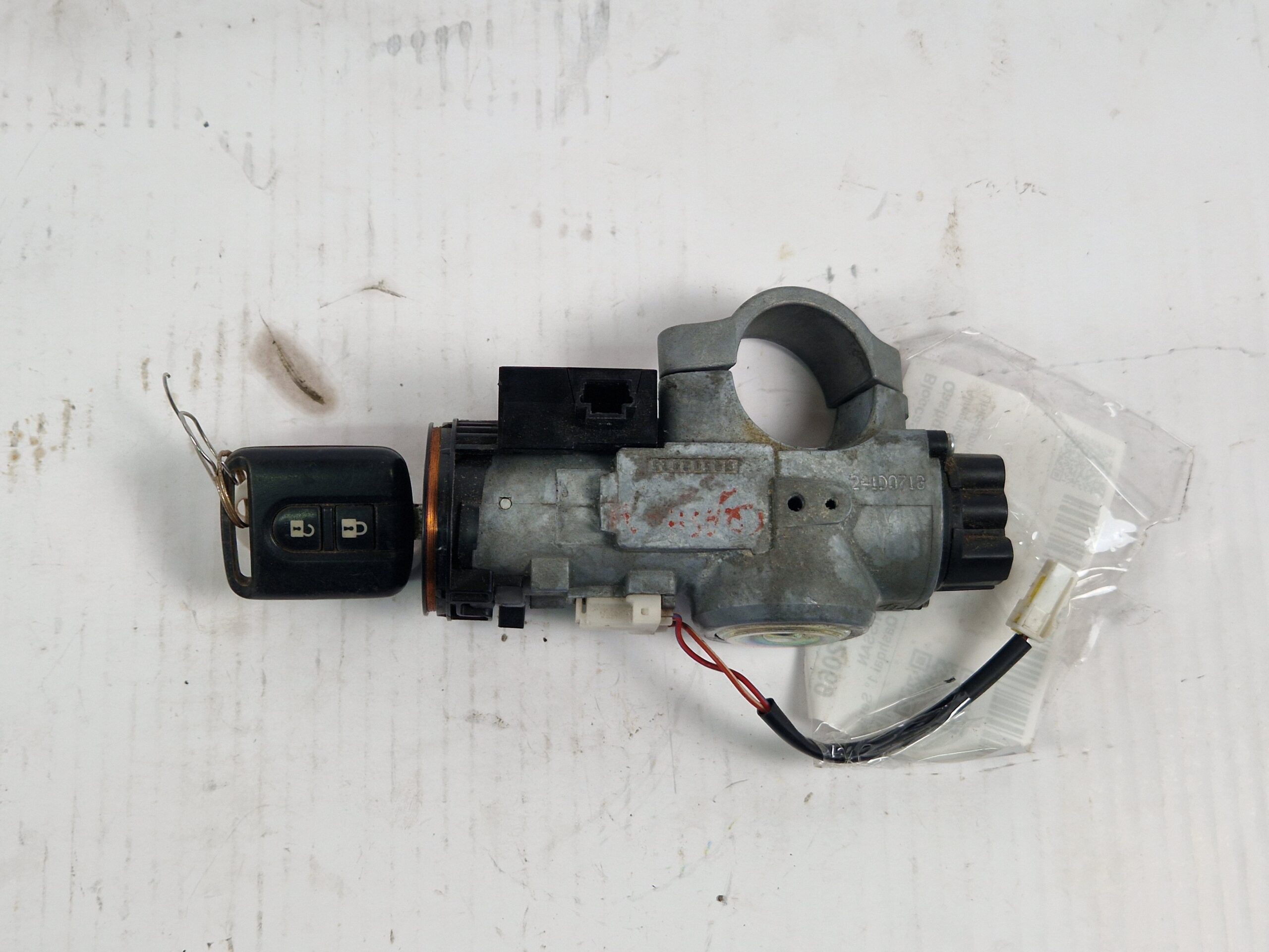 BLOCCASTERZO NISSAN Qashqai 1° Serie N0502825 (06>09)