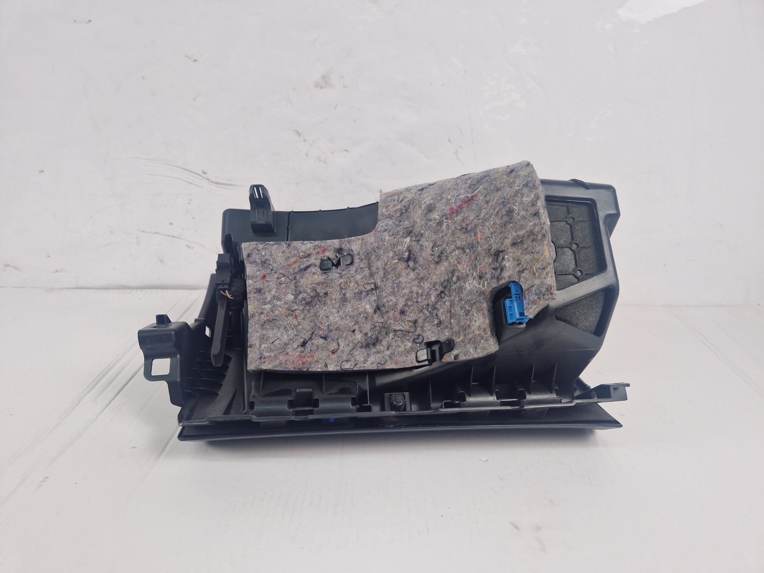 CASSETTO PORTA OGGETTI MERCEDES GLA Serie A1766808600 651930 (13>)