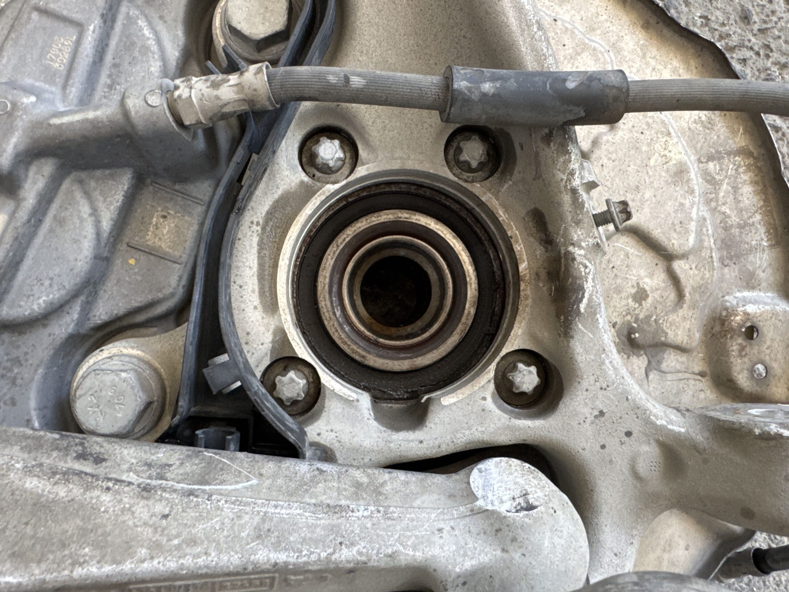A2053305801 A2533320101 MASSA MECCANICA ANTERIORE SINISTRA MERCEDES GLC Serie (W253) Diesel