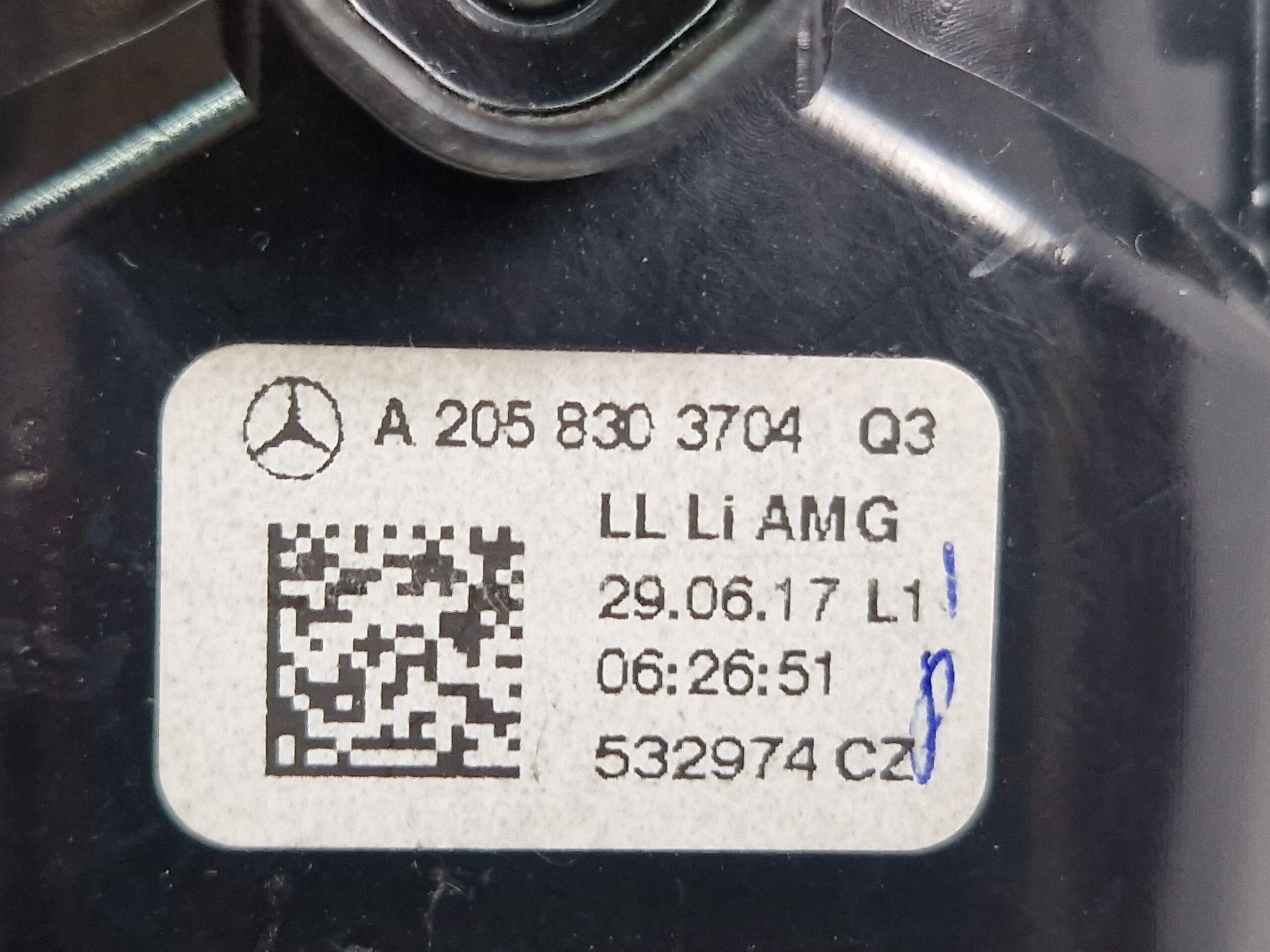 BOCCHETTA ARIA CRUSCOTTO SX MERCEDES GLC Coupe (BM 253) (6.2016) A2058303704 (16>)