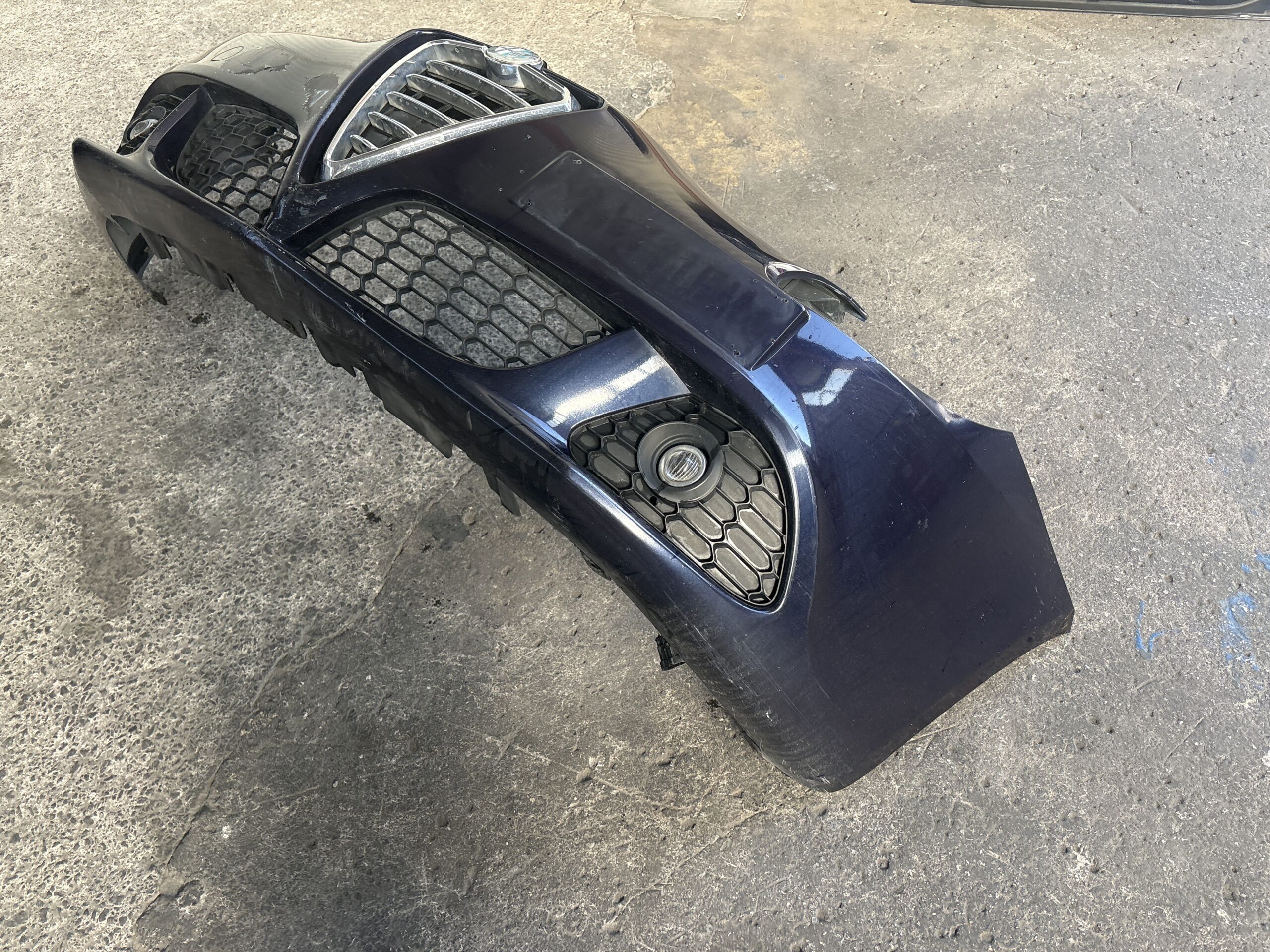 PARAURTI ANTERIORE COMPLETO ALFA ROMEO Giulietta Serie (940_) 156096901 940A4000 (10>13)