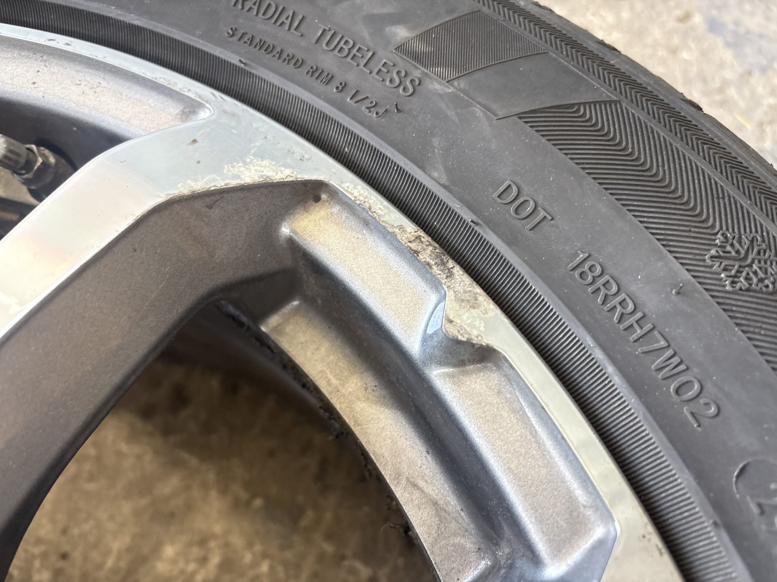 CERCHIO IN LEGA MASERATI Levante Serie 980161258 M16164D (16>)