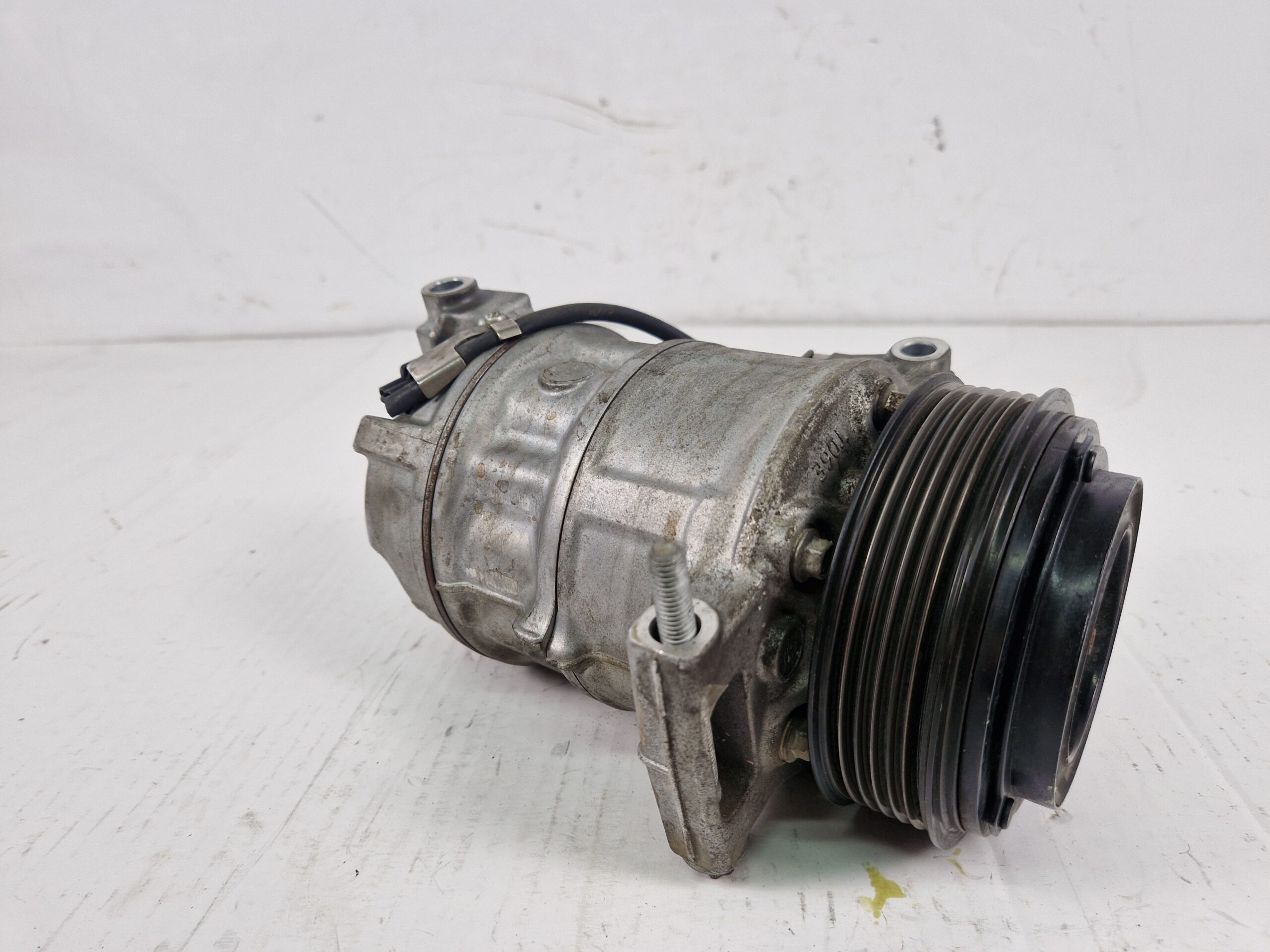A0008303902 COMPRESSORE A/C MERCEDES GLC Coupe (BM 253) (6.2016) Diesel 2.2