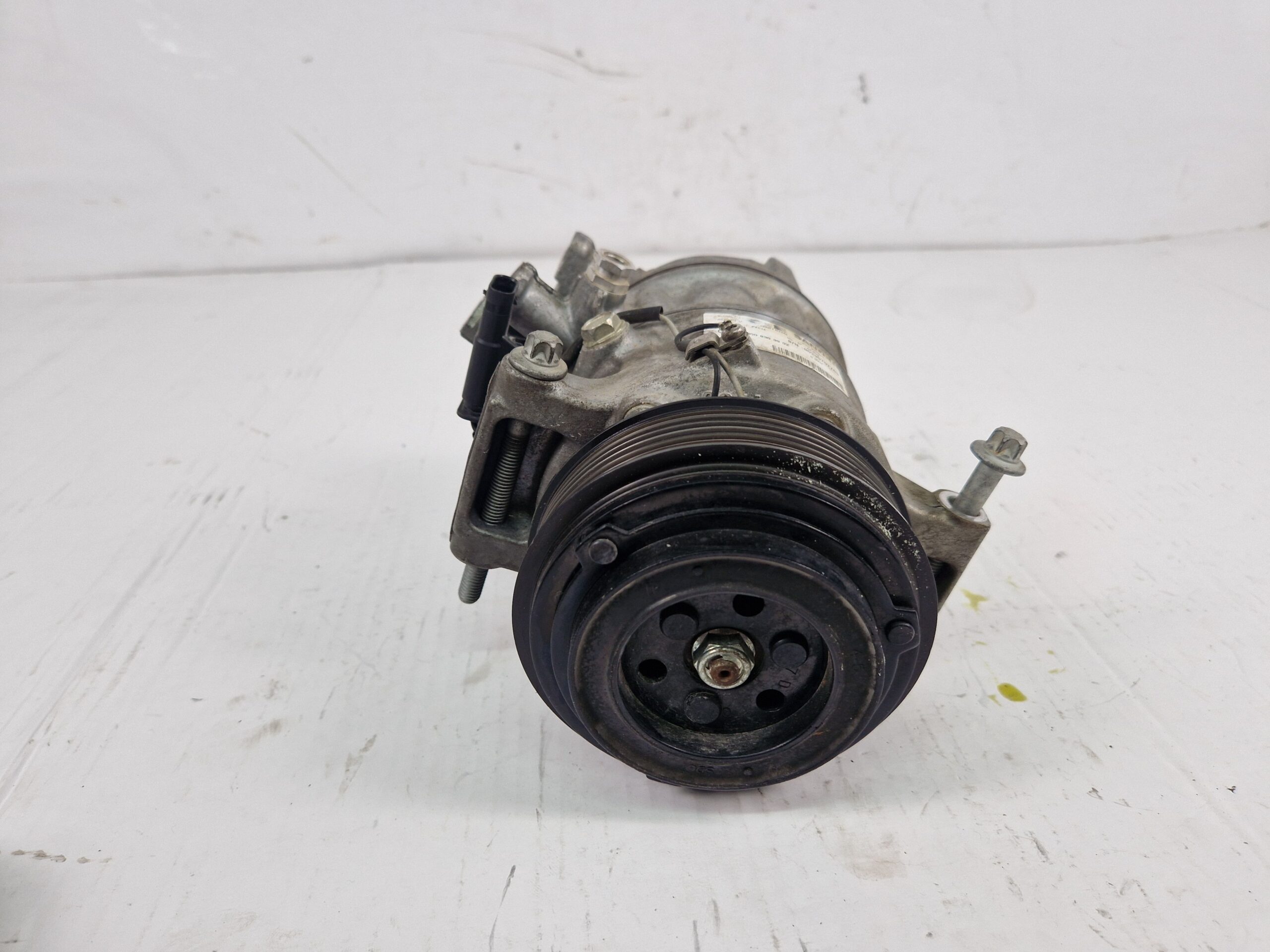 A0008303902 COMPRESSORE A/C MERCEDES GLC Coupe (BM 253) (6.2016) Diesel 2.2