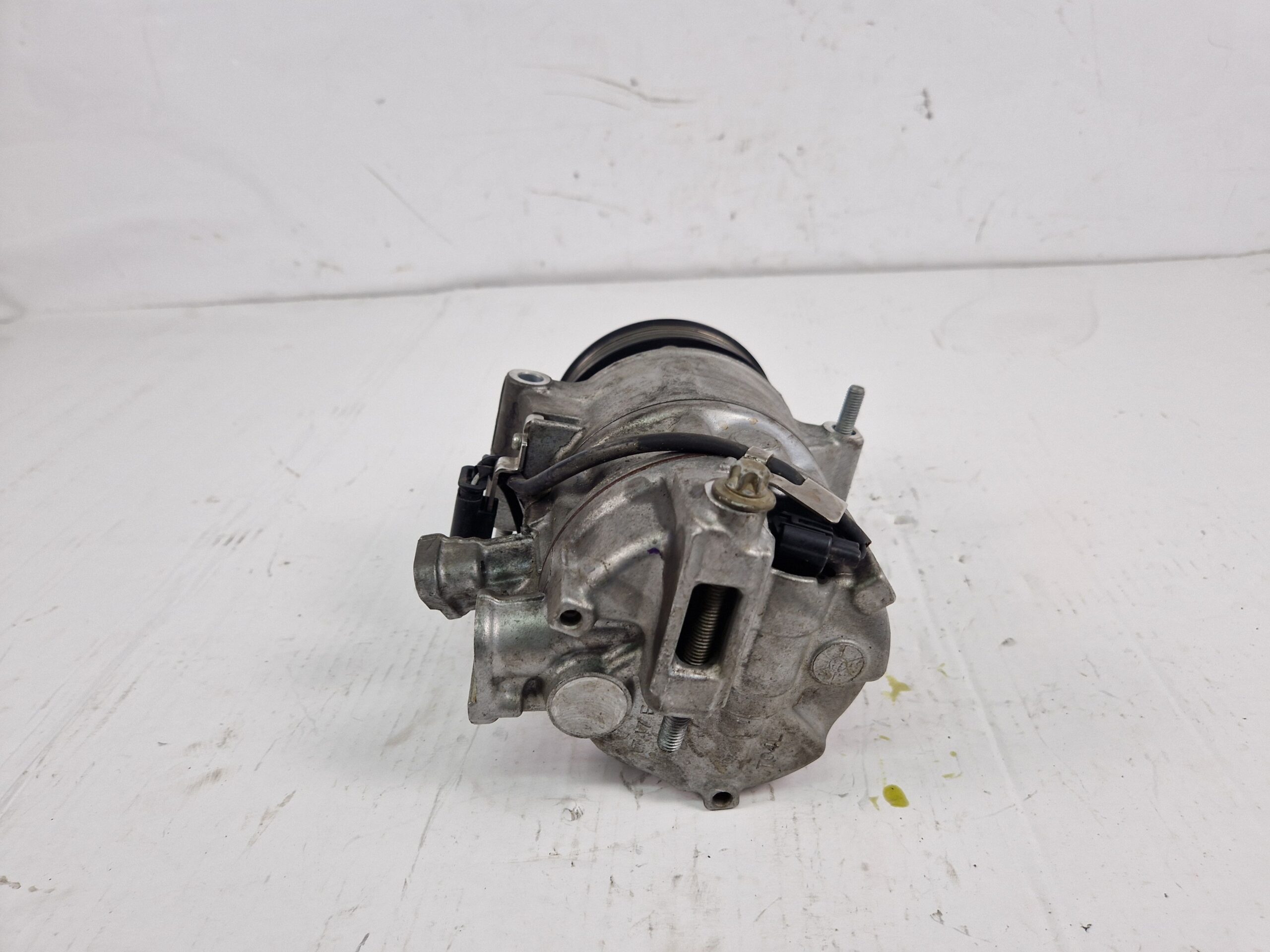 A0008303902 COMPRESSORE A/C MERCEDES GLC Coupe (BM 253) (6.2016) Diesel 2.2